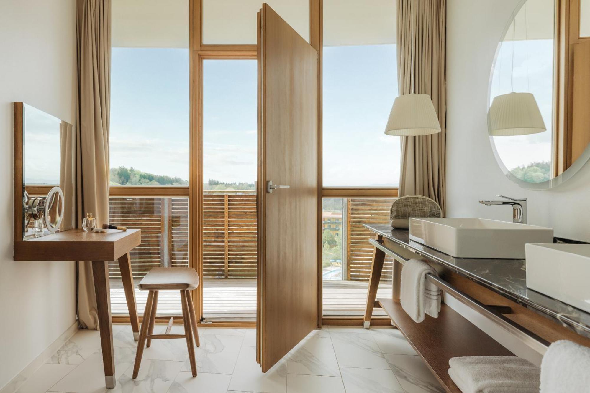 Junior Suite Superior Balcony