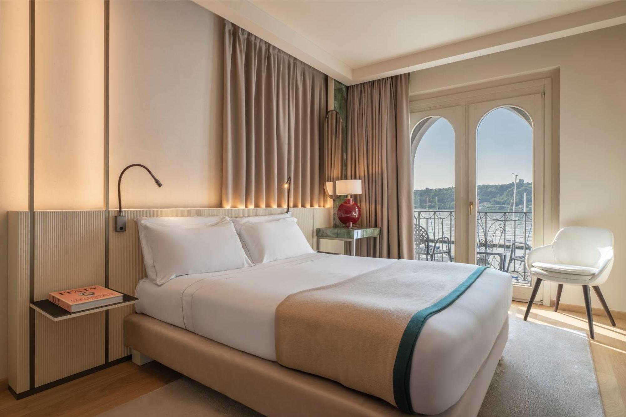 Superior Double Room Lake View
