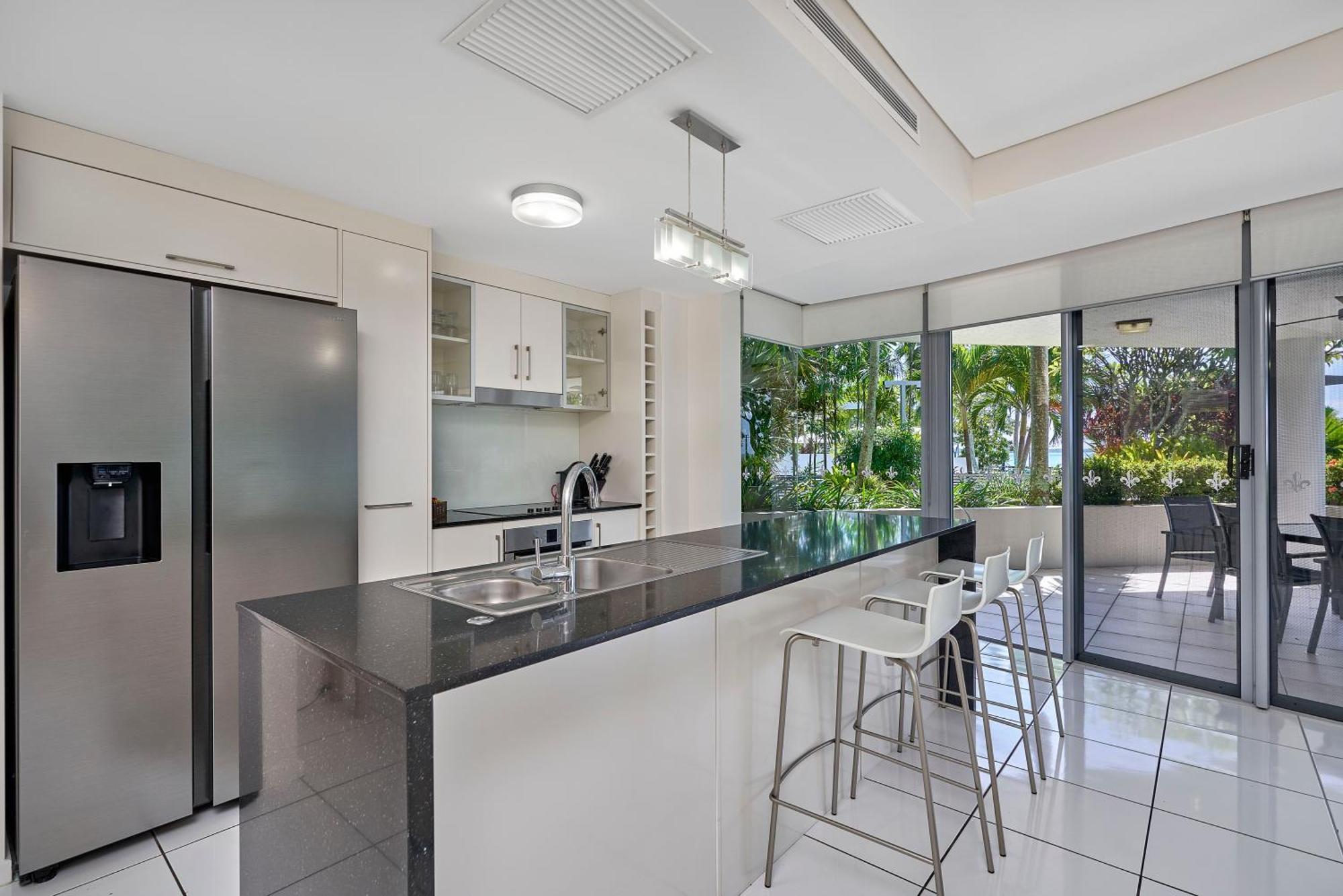 Three Bedroom Apartment Pool Access Penthouse