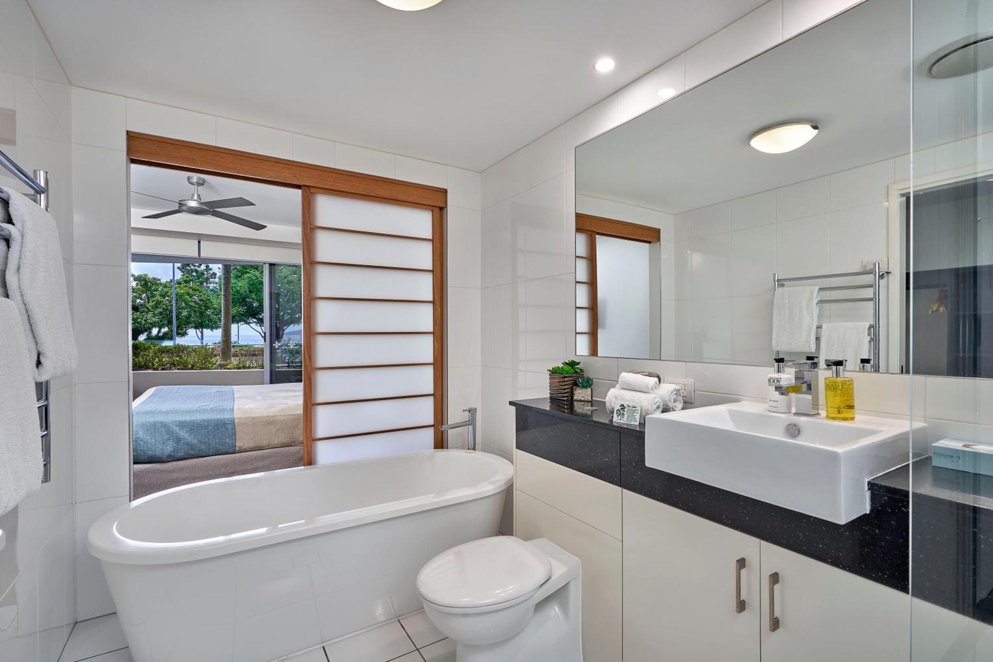 Three Bedroom Apartment Pool Access Penthouse