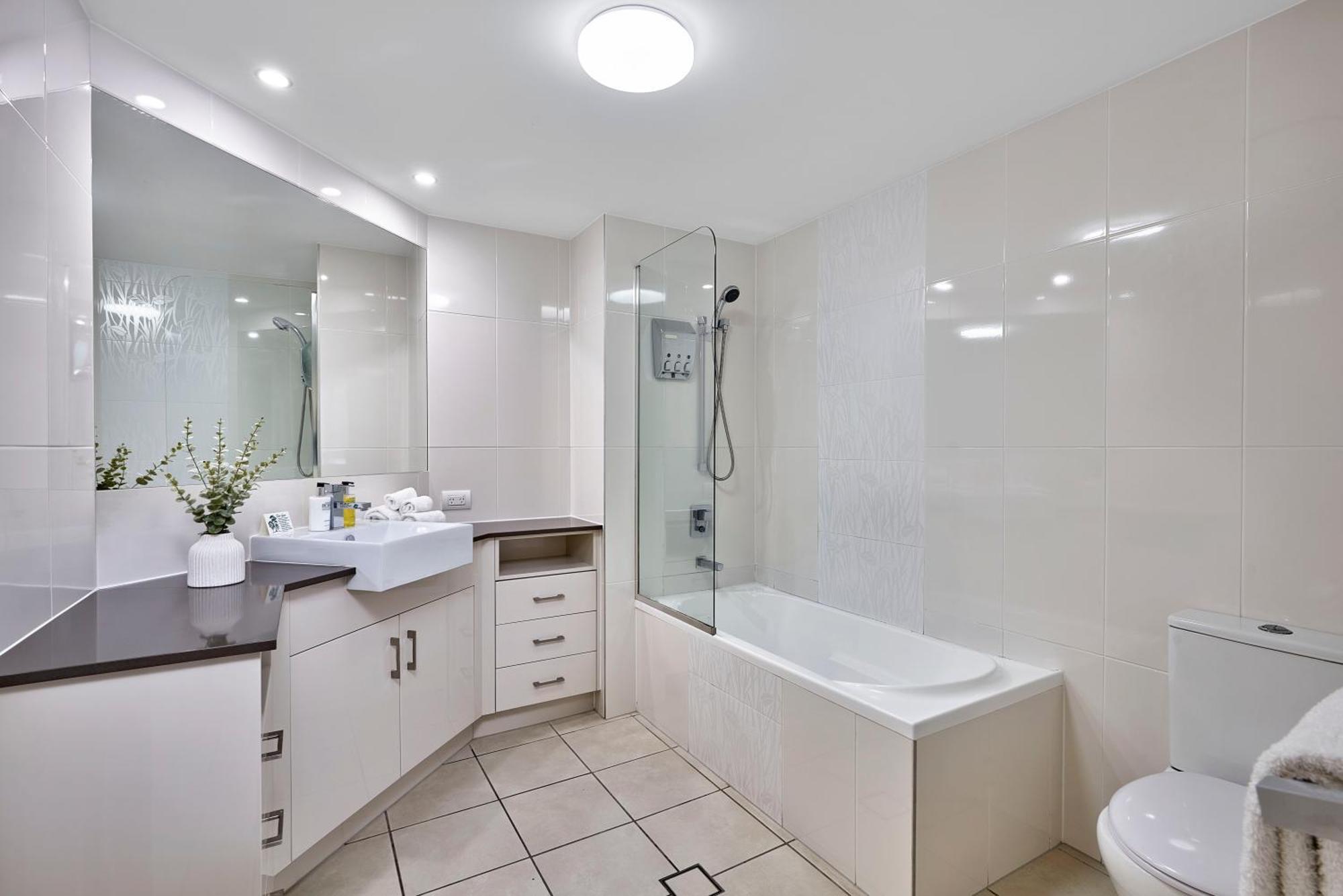 Three Bedroom Apartment Pool Access Penthouse
