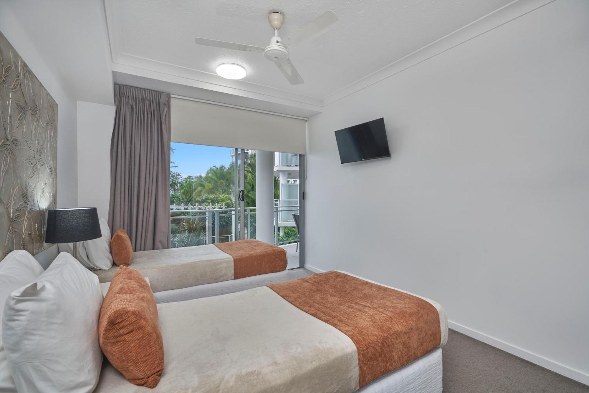 Deluxe Two-Bedroom Apartment