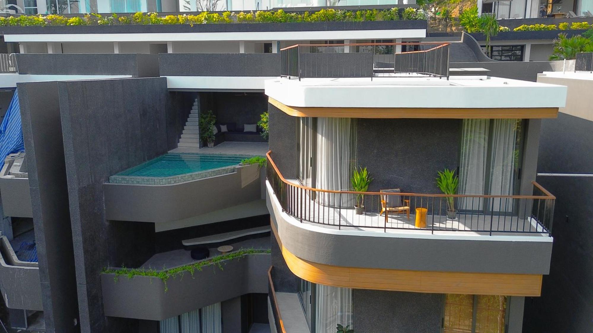 Deluxe 3-Bedroom Serviced Villa with Private Pool