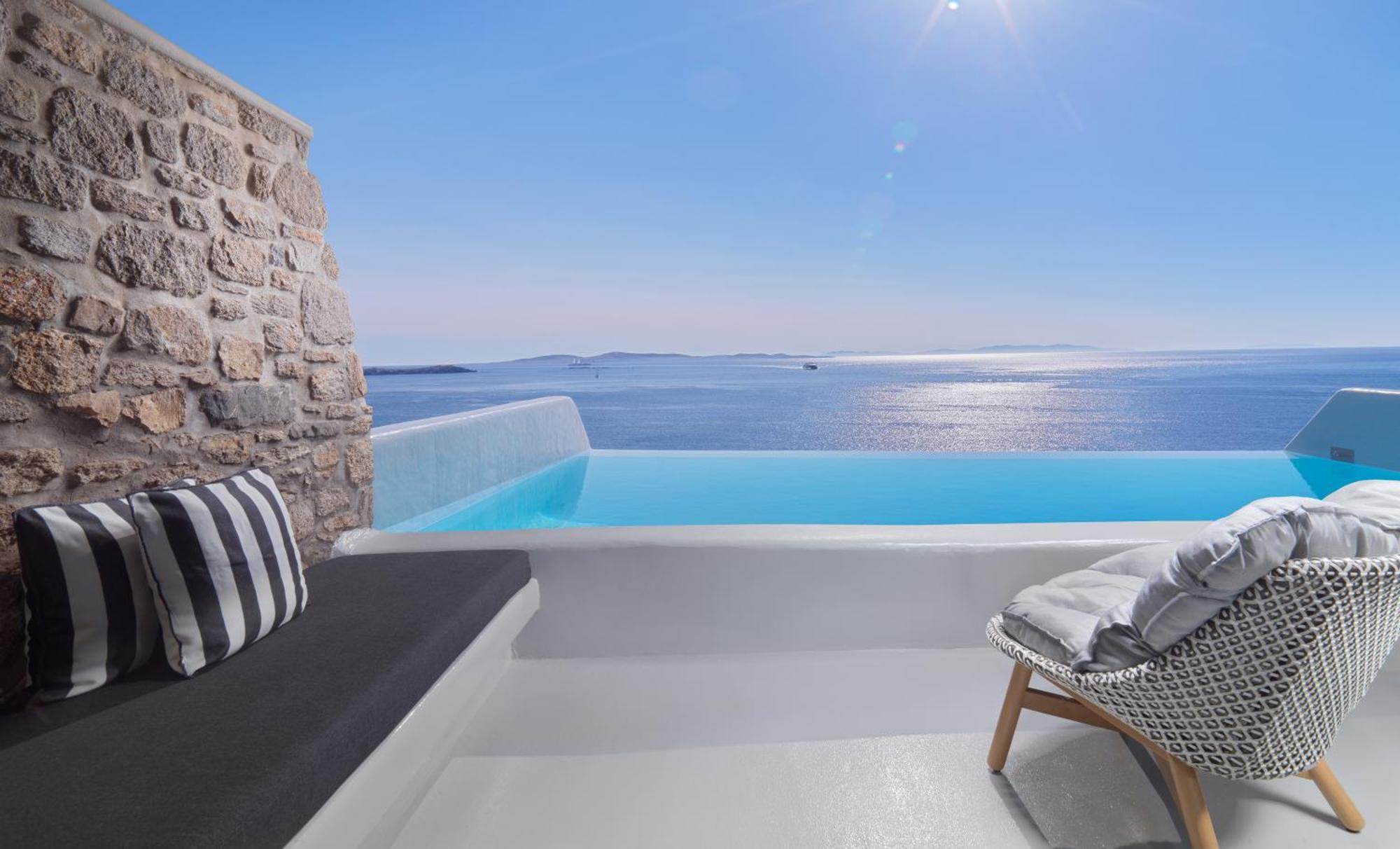 Junior Suite Pool
