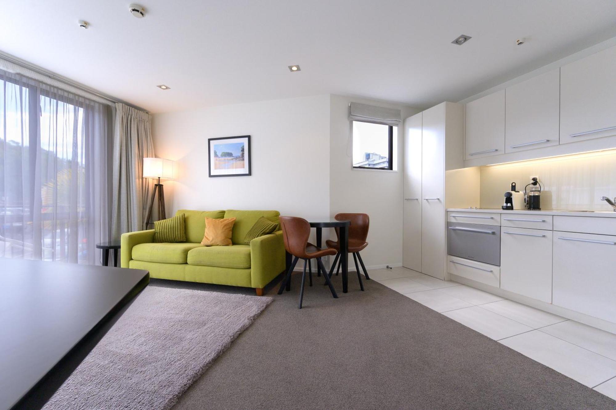 One-Bedroom Apartment with Spa Bath,1679582607:JPEG