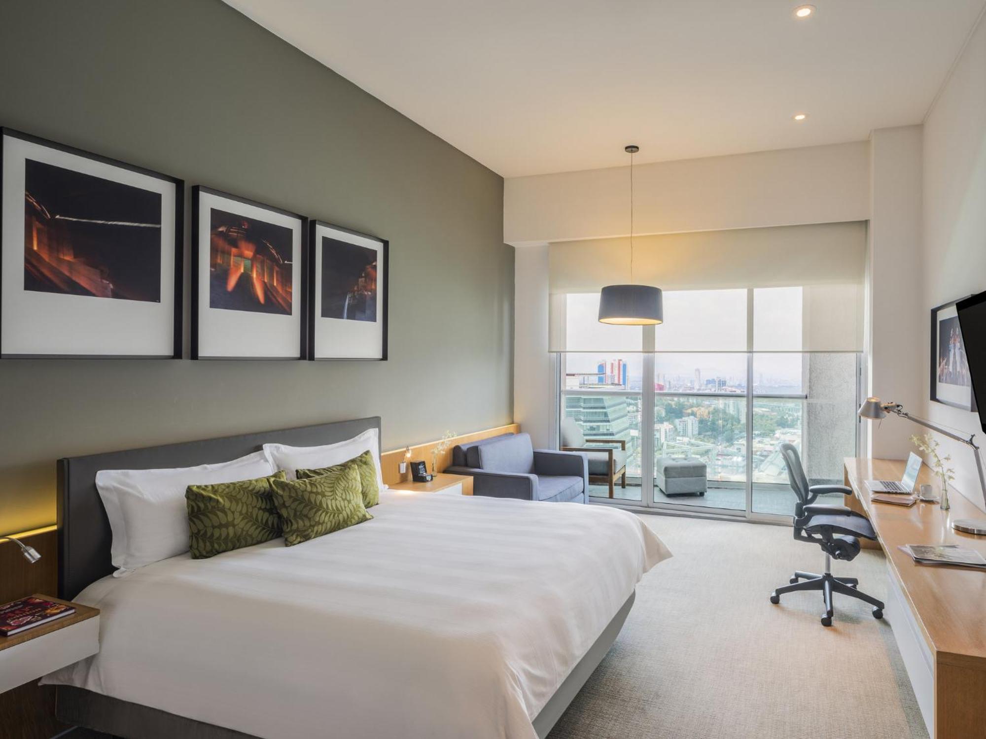 Studio King Suite View Balcony