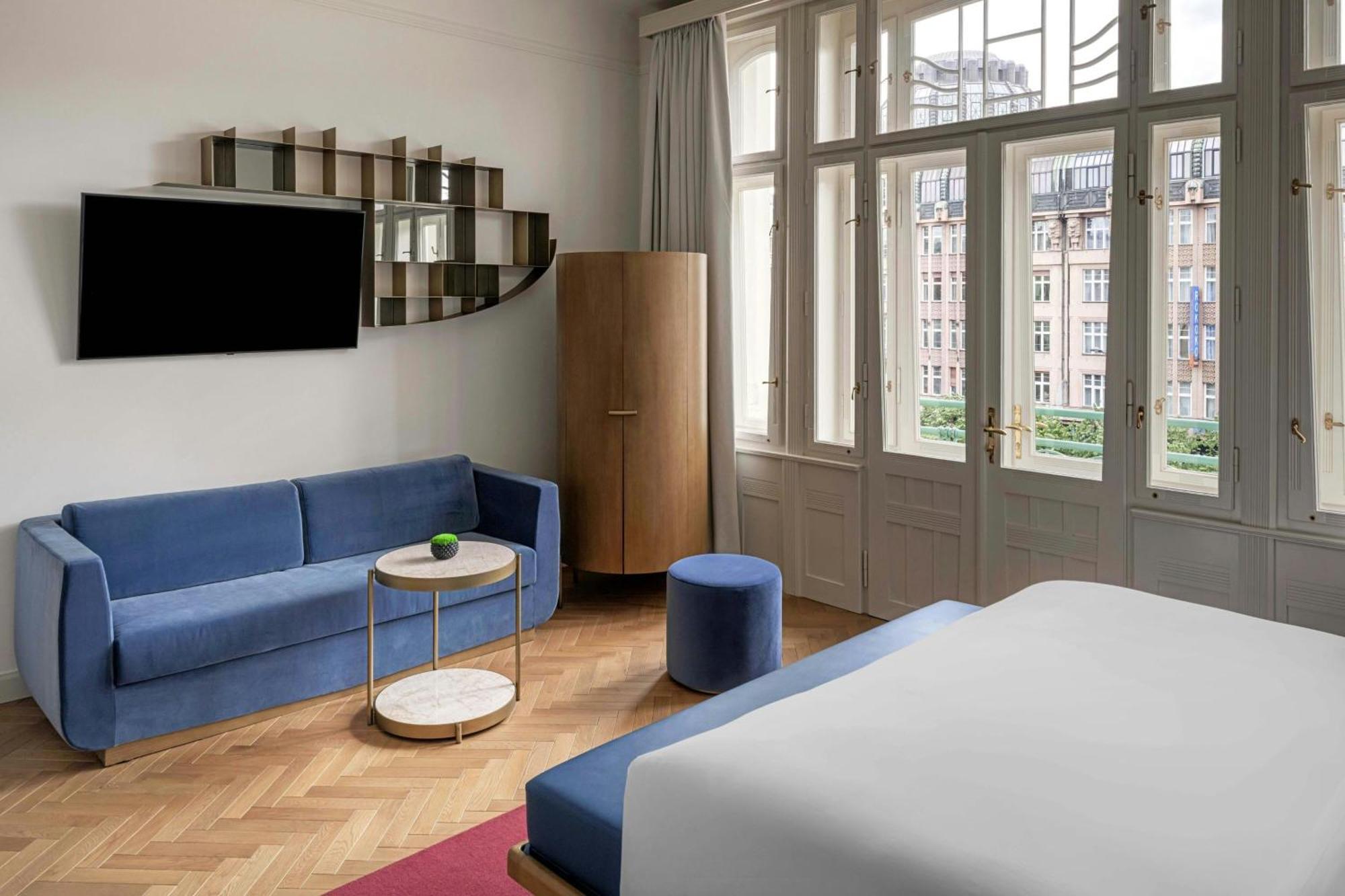 Premier Bohemia King Room City View