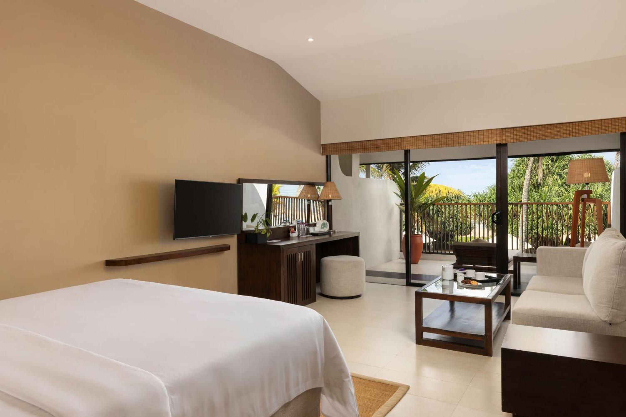Luxury Sea View room Balcony Room upgrade & Early check or Late check out on availability on Food or Beverages & Balinese Spa