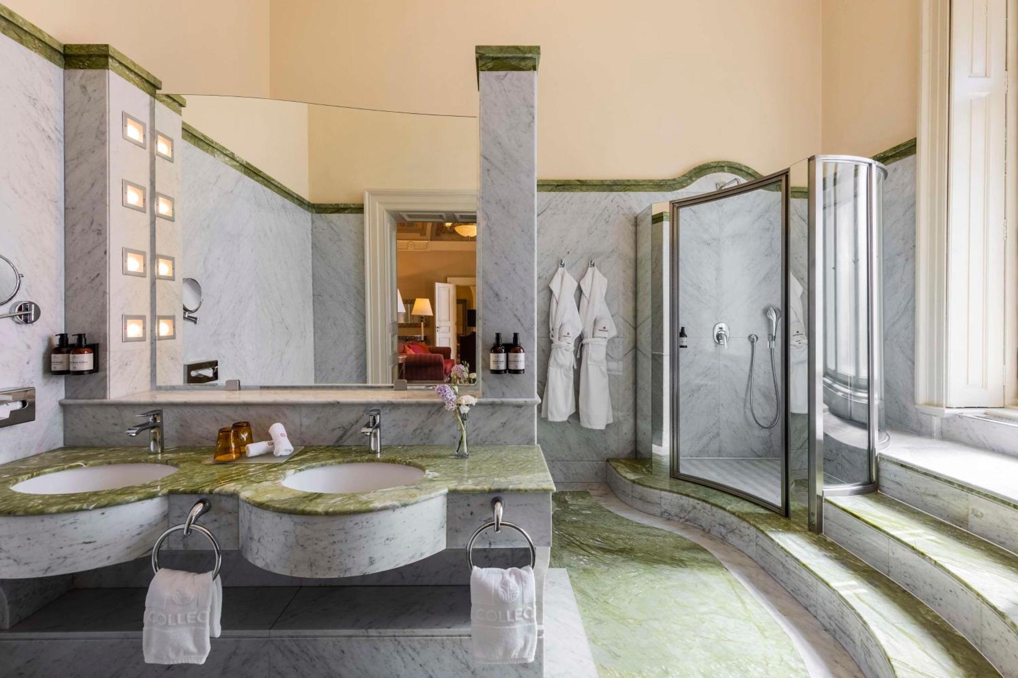 Carlo IV Suite