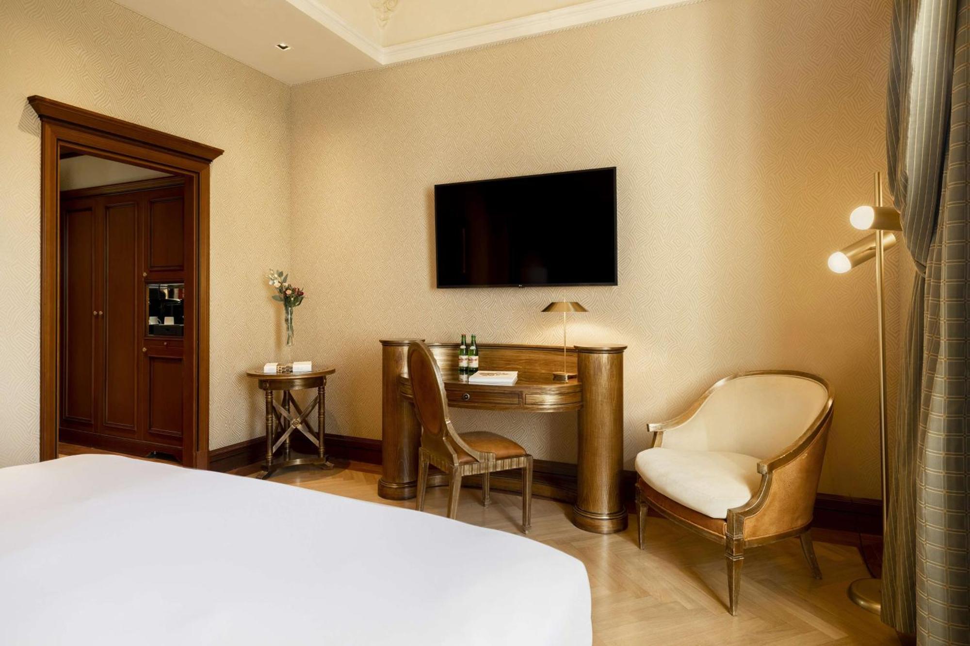 Premium XL Double or Twin Room