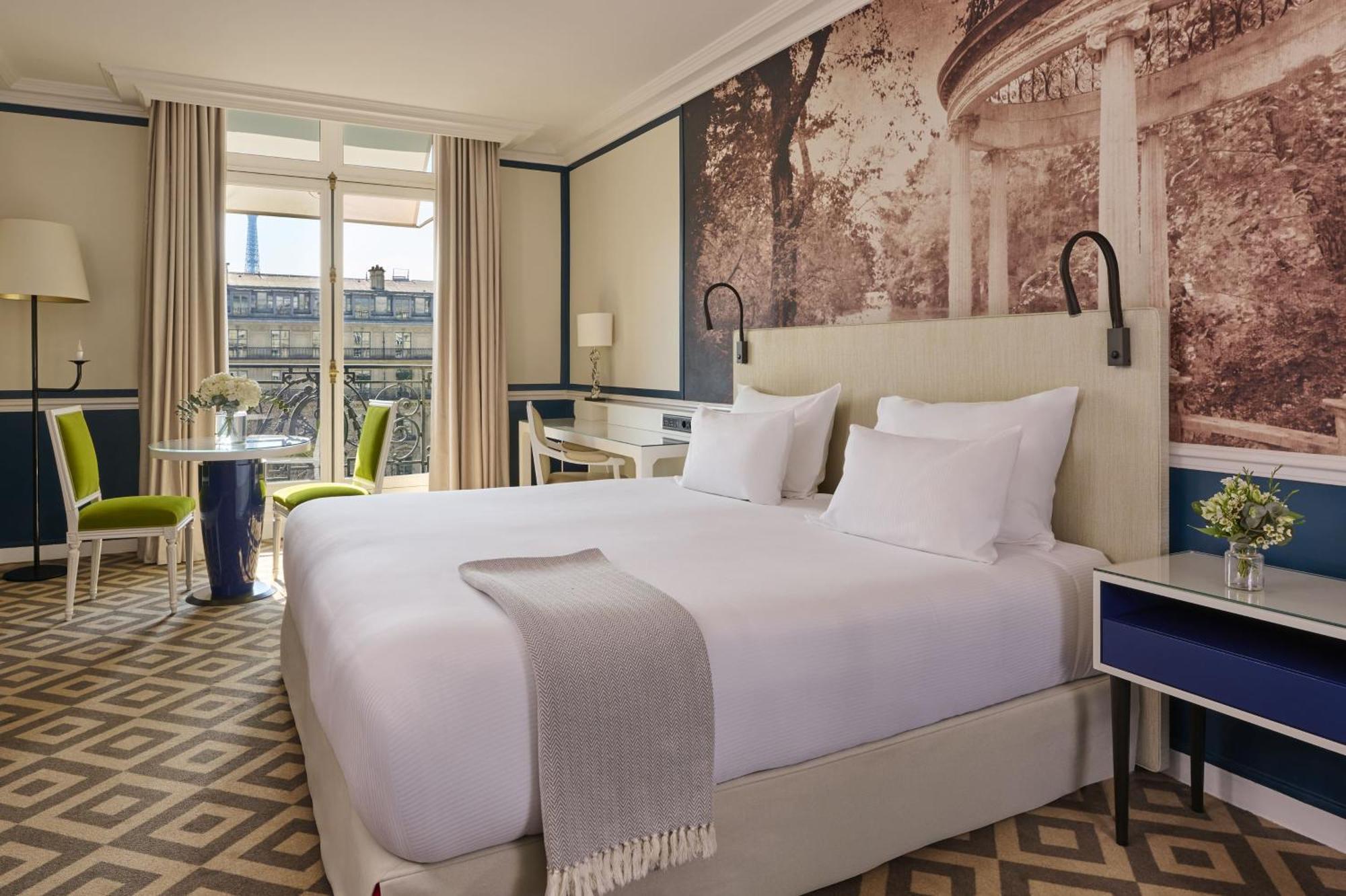 Executive Suite with Champs Elysées View,1682929755:JPEG