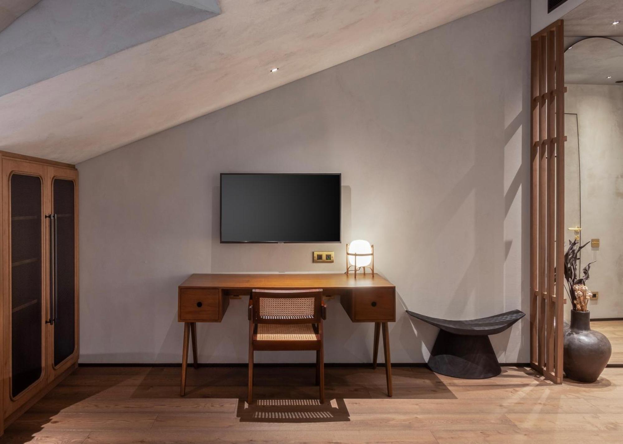 Twin Loft Room