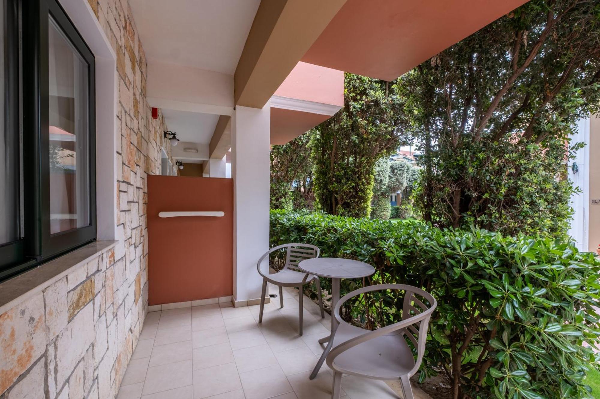 Superior Double Room with Garden View,1683814342:JPEG