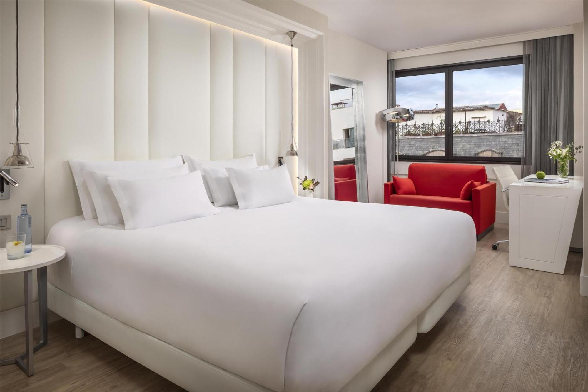 Premium Double or Twin Room XL