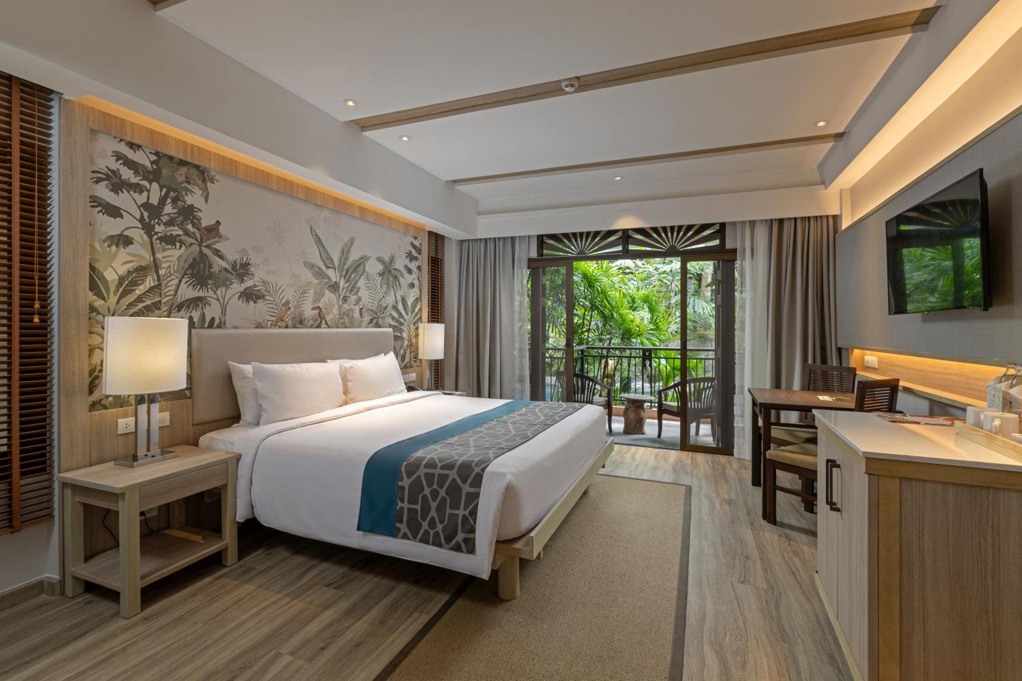 Superior King Room