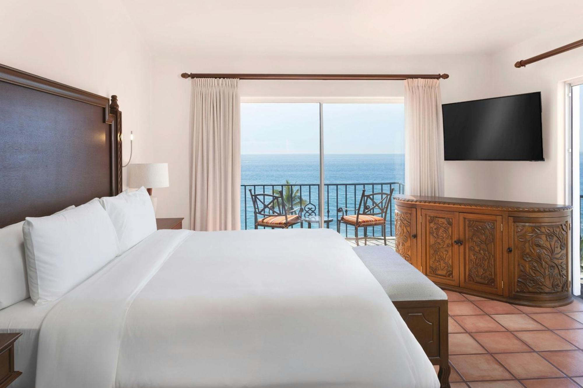 Three-Bedroom Misiones Suite Oceanfront Balcony,1686456966:JPEG