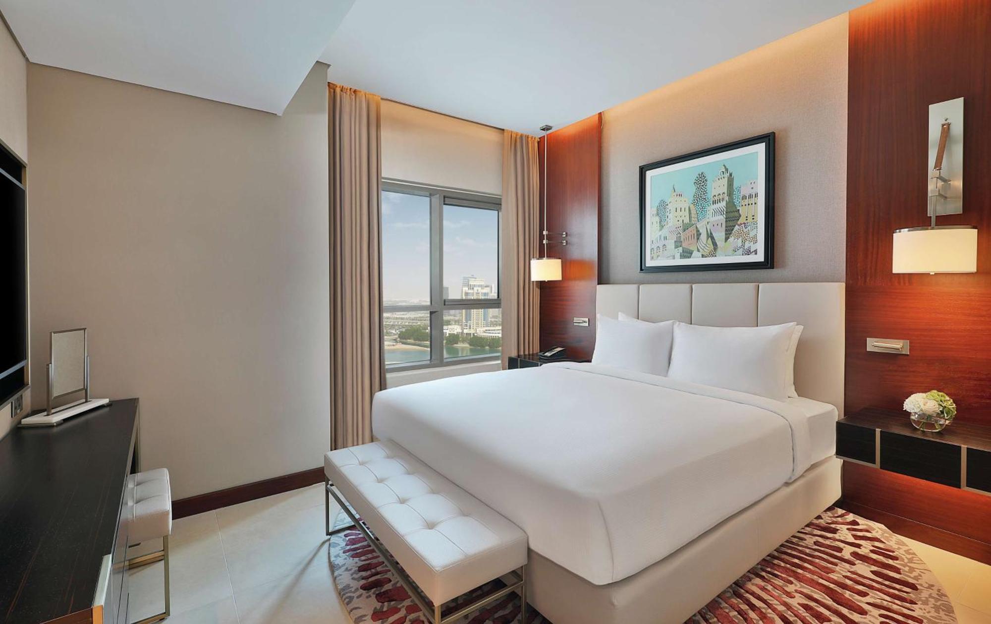 One-Bedroom Suite Partial Sea View
