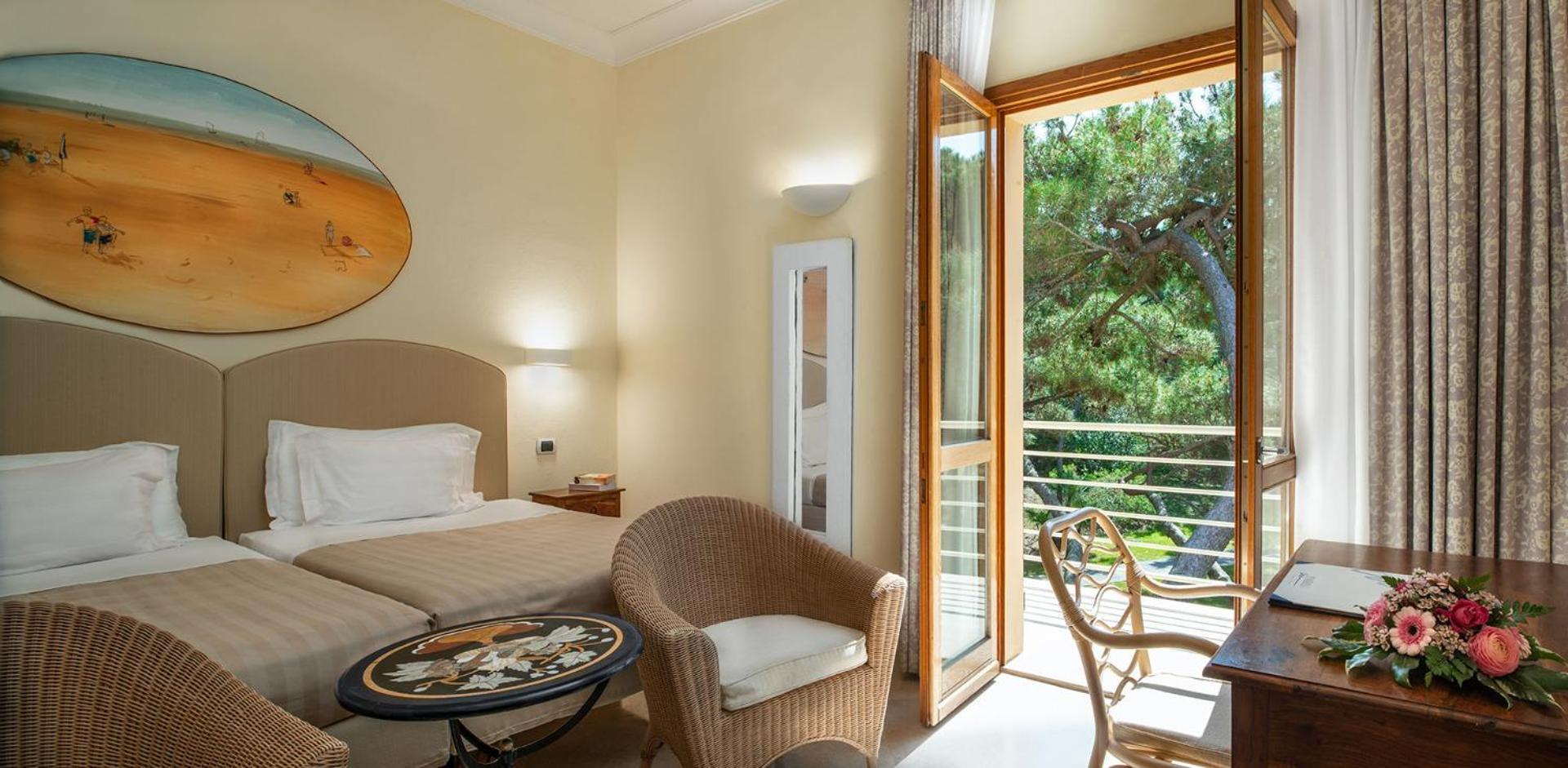 Classic Double or Twin Room Garden View