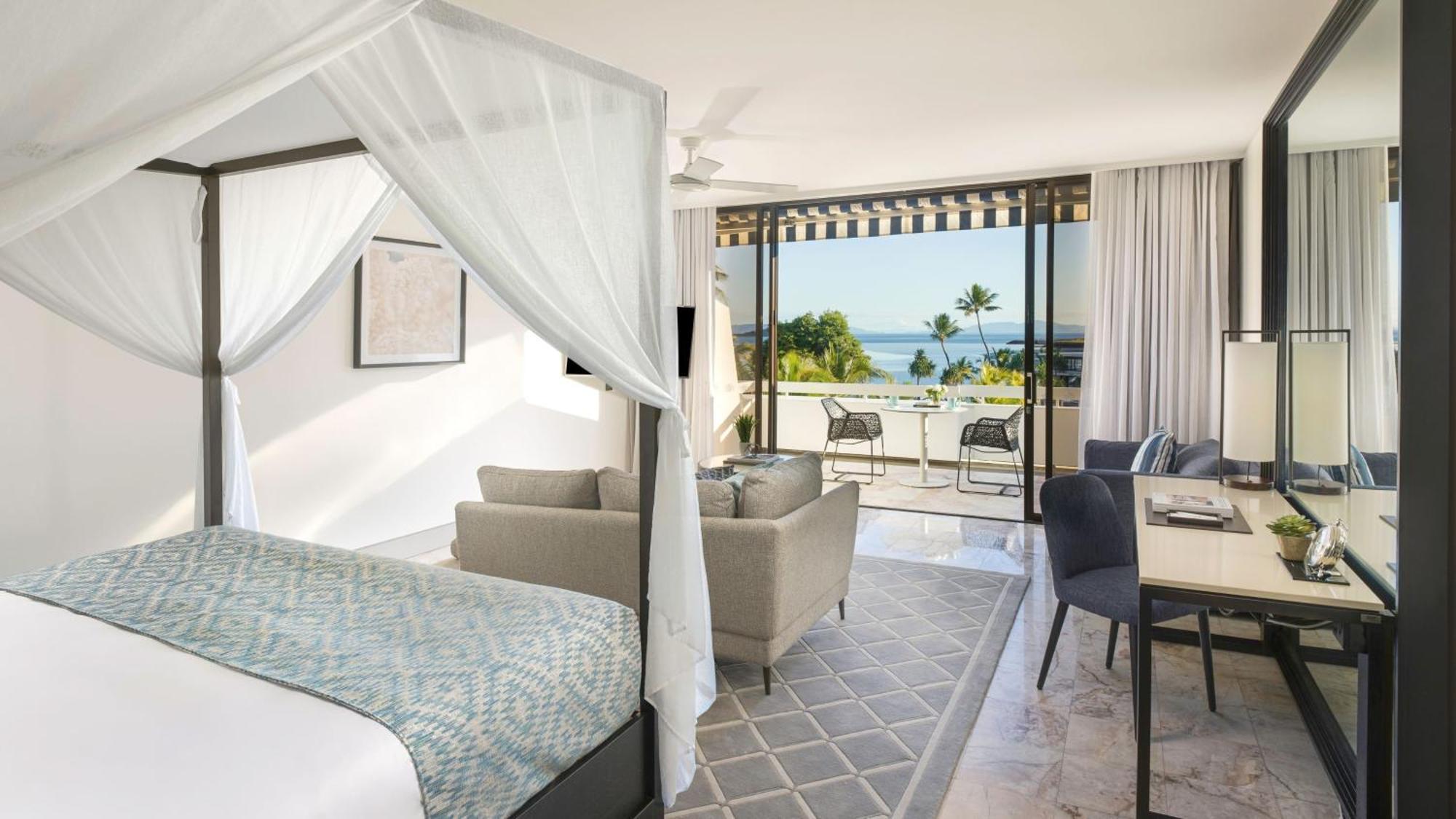 Premium King Room Lagoon Ocean View