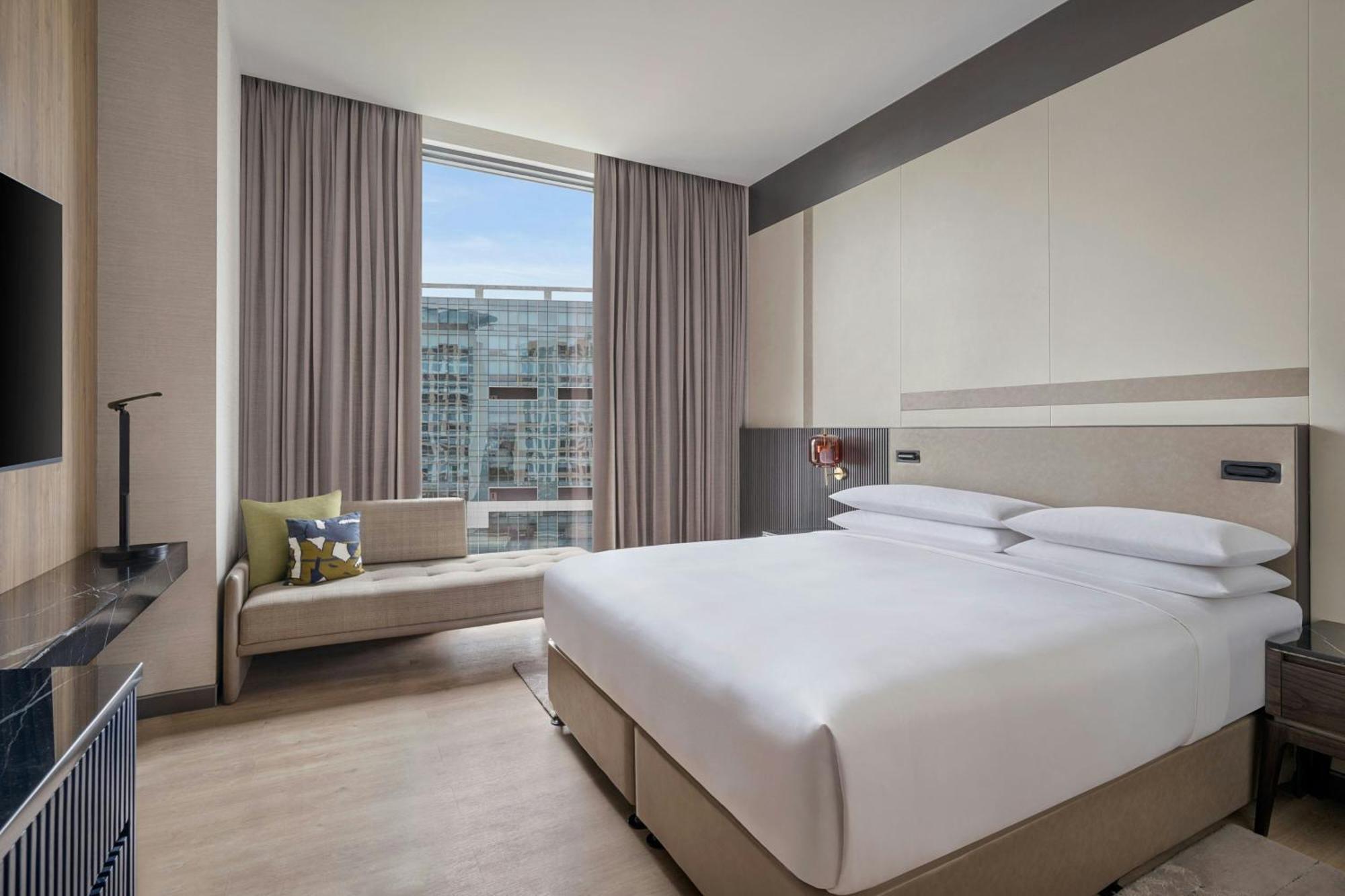 King Room,1693291579:JPEG