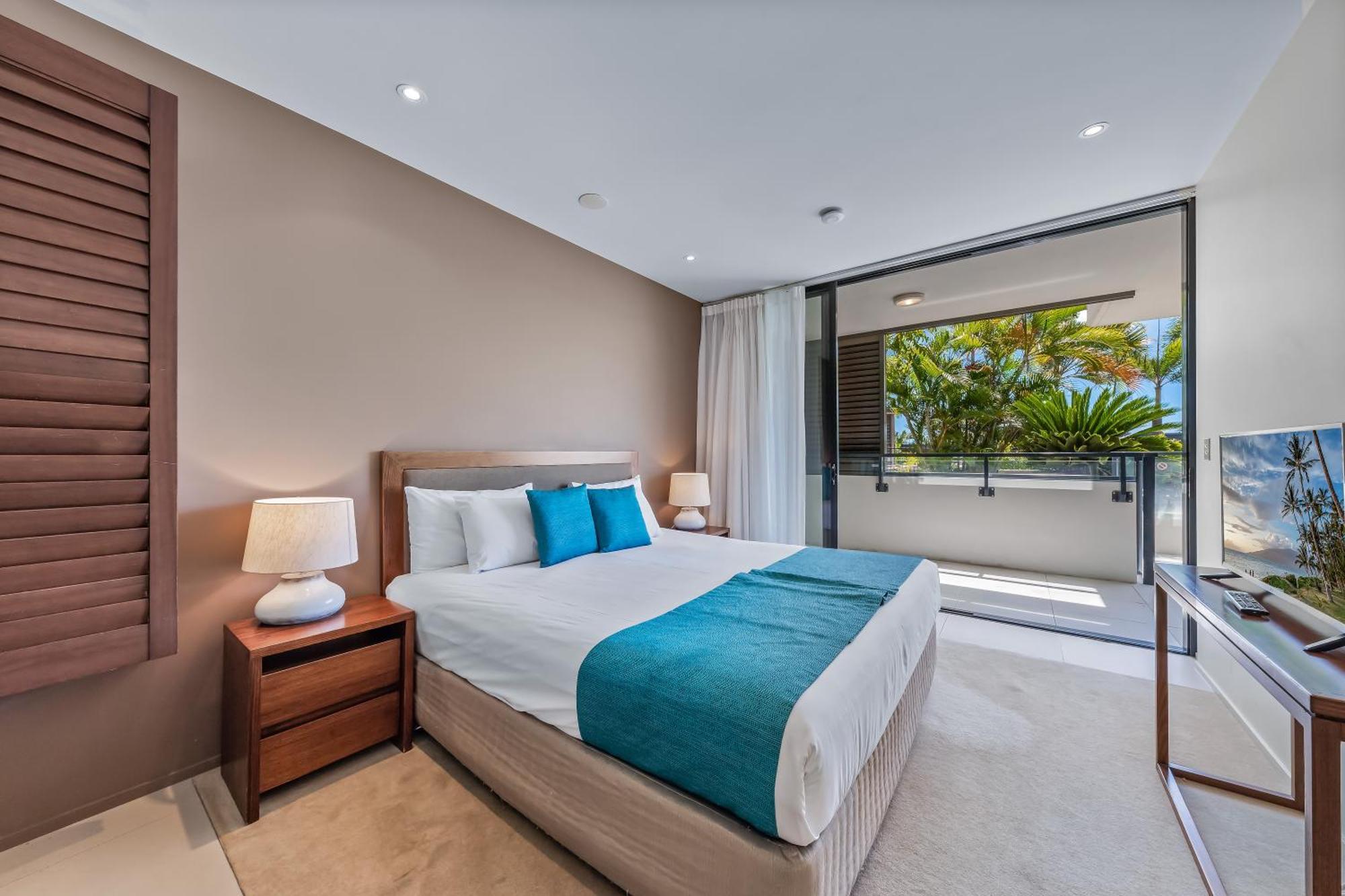 One-Bedroom Apartment Garden View
