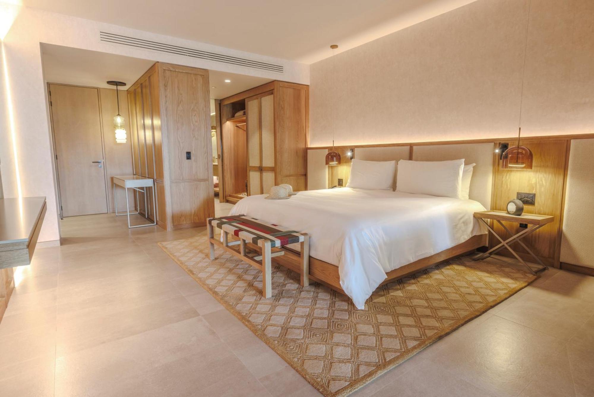 Alcoba Ocean View King