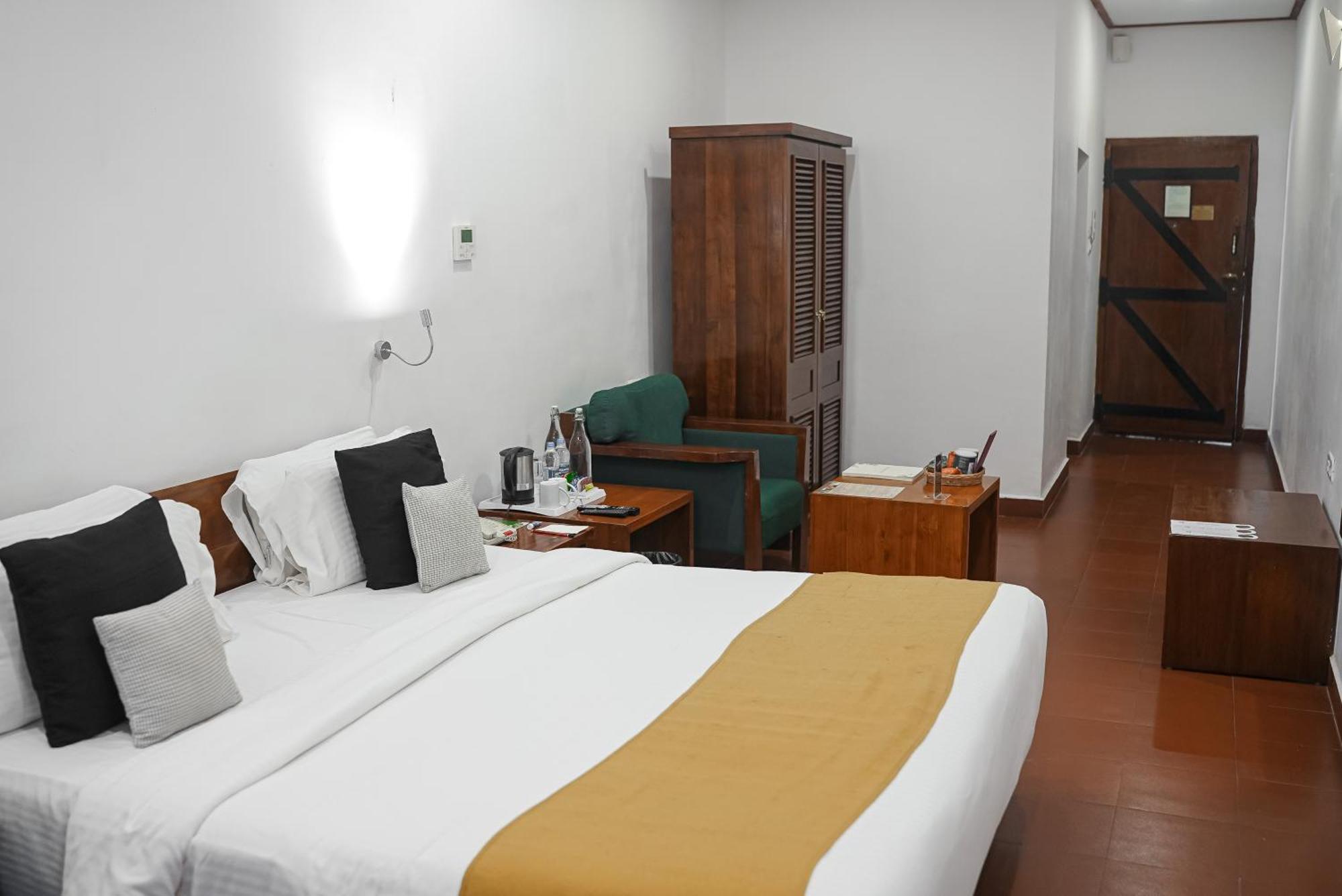 Standard Double Room Complimentary Hi-Tea 4–5 PM tea coffee cookies