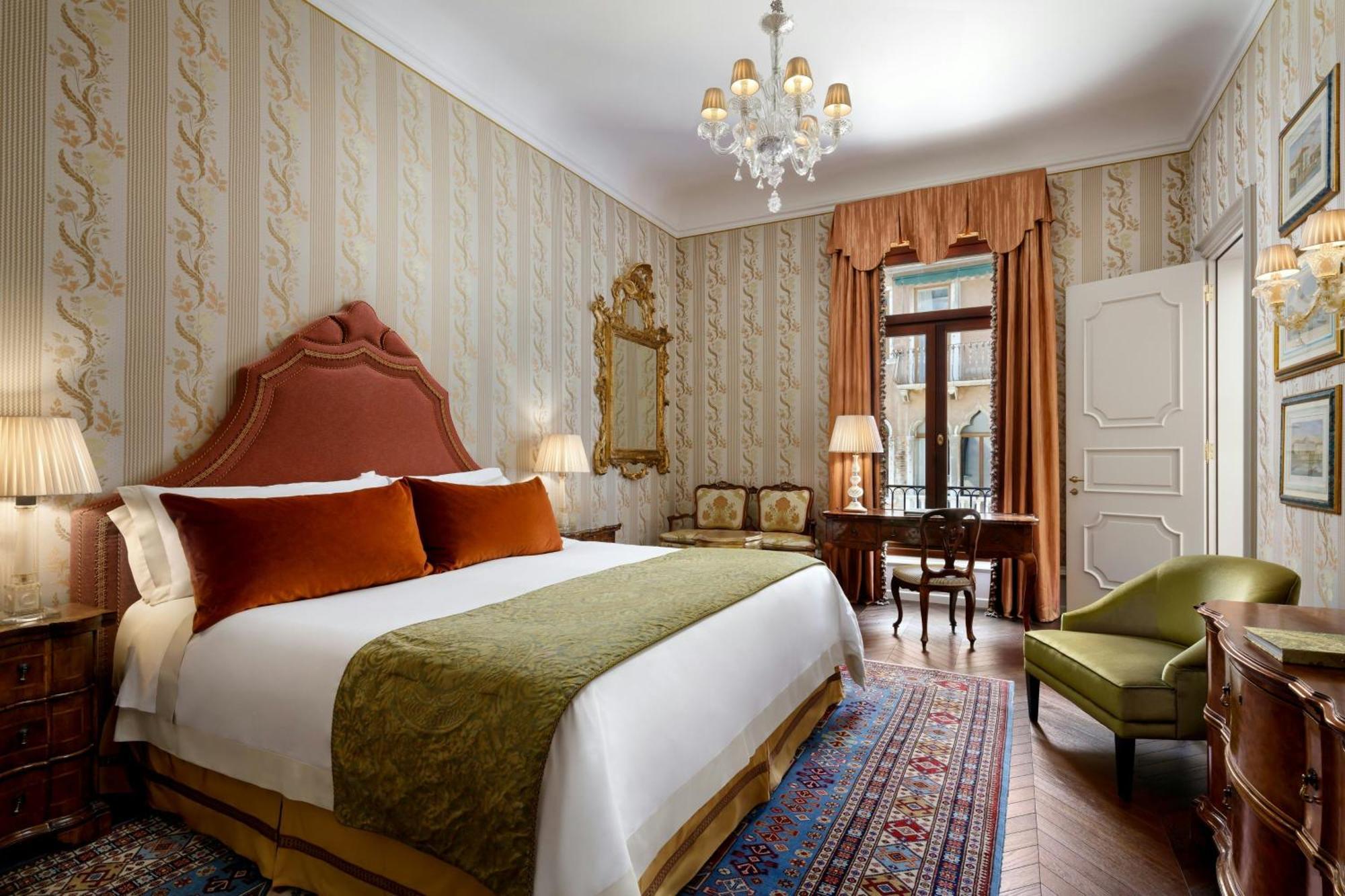 Heritage 1 Bedroom Suite 1 King SMaria DGiglio view