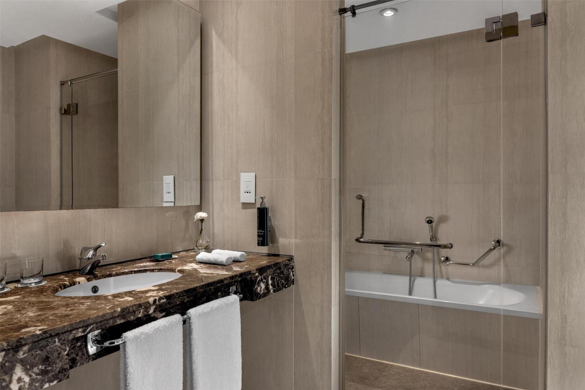 One-Bedroom Suite