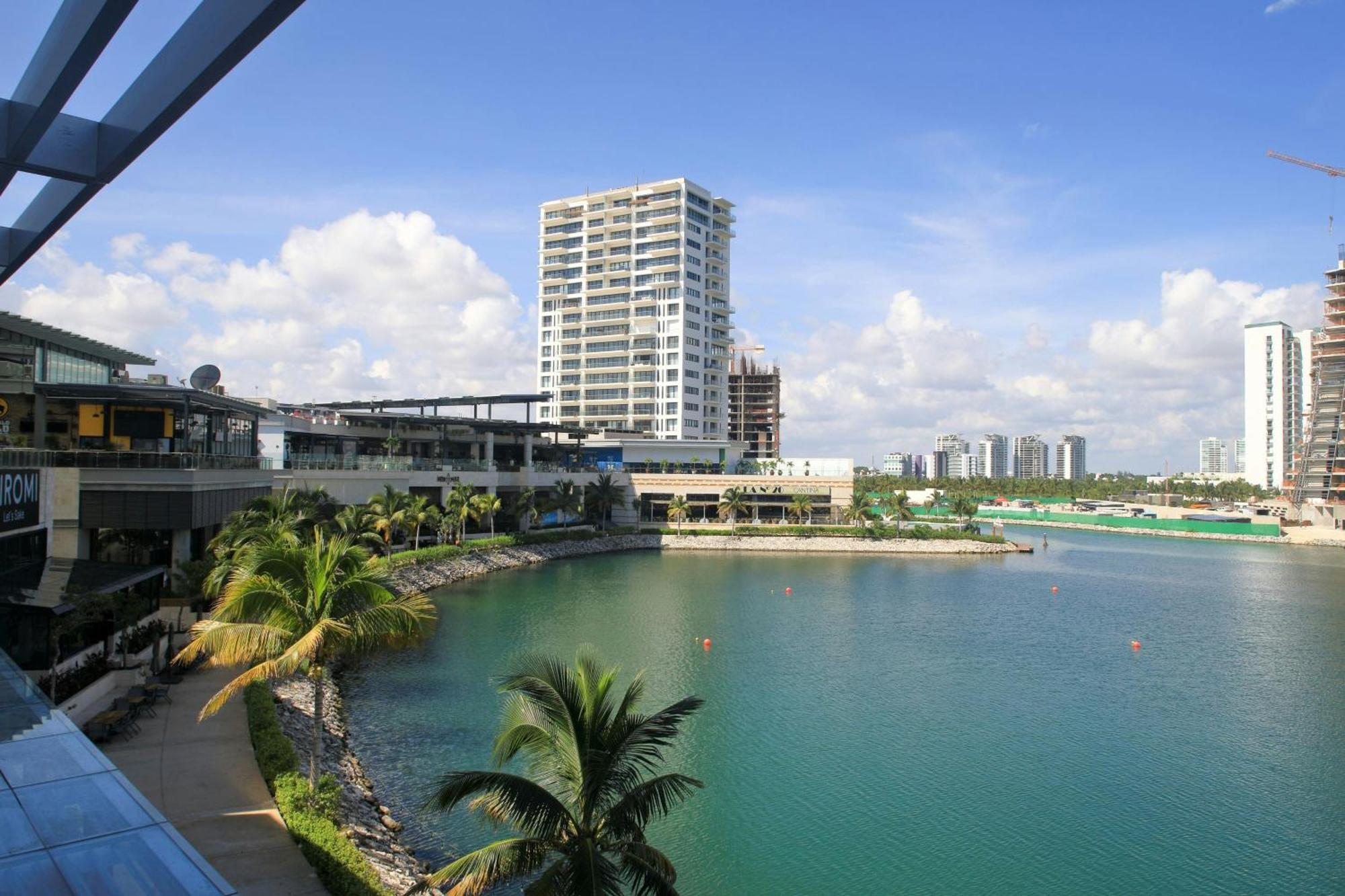 Double Room Marina View