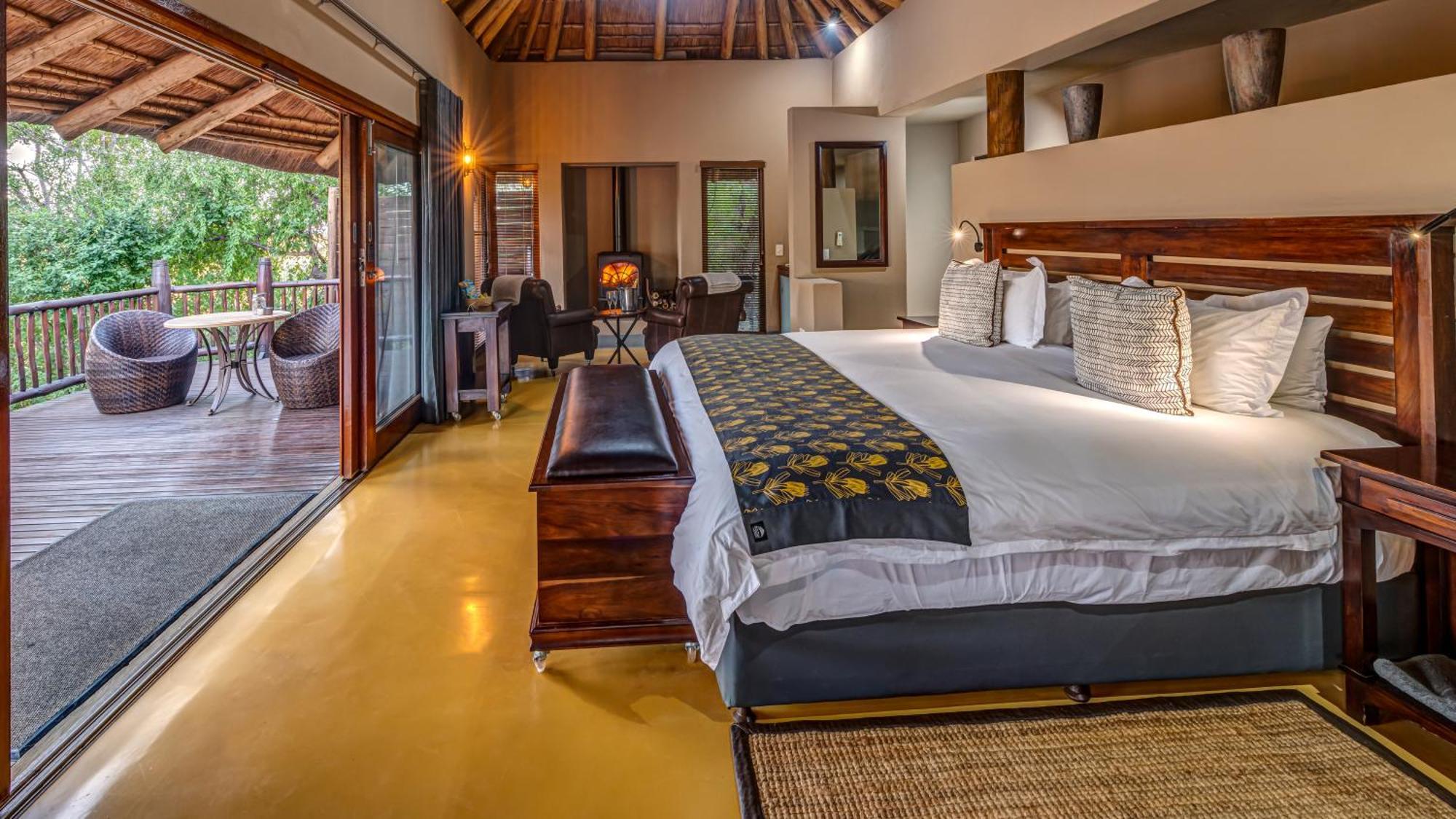 Suite with Private Pool,1696624615:JPEG