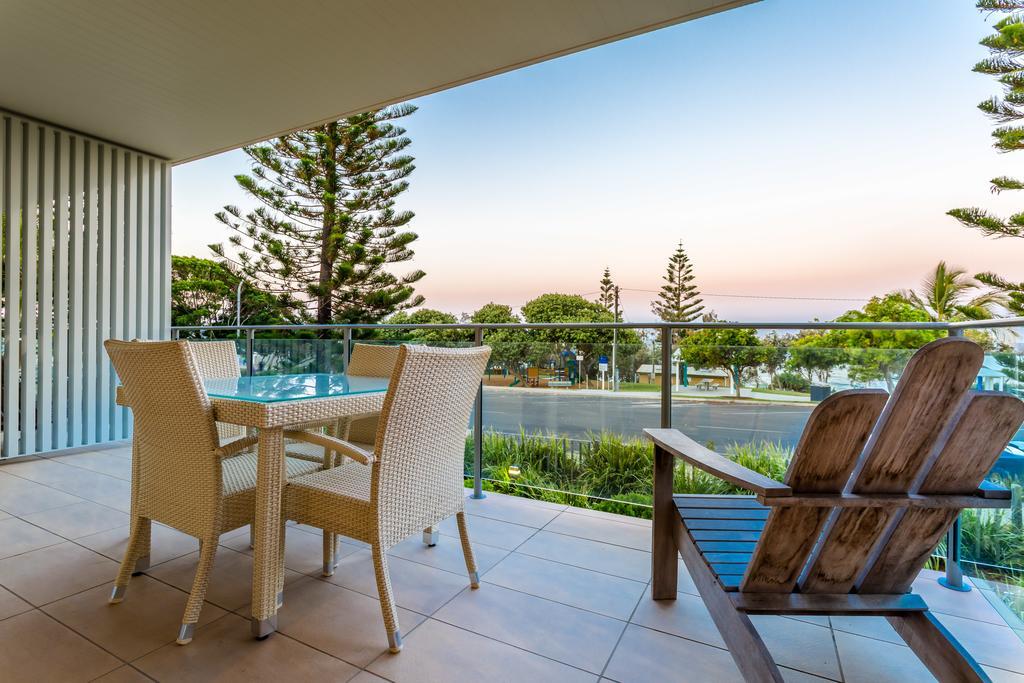 One-Bedroom Apartment Sea View