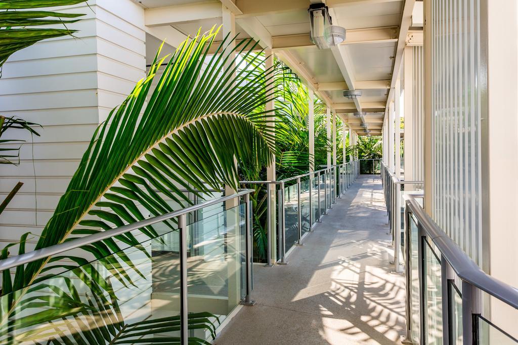 Two-Bedroom Apartment Sea View