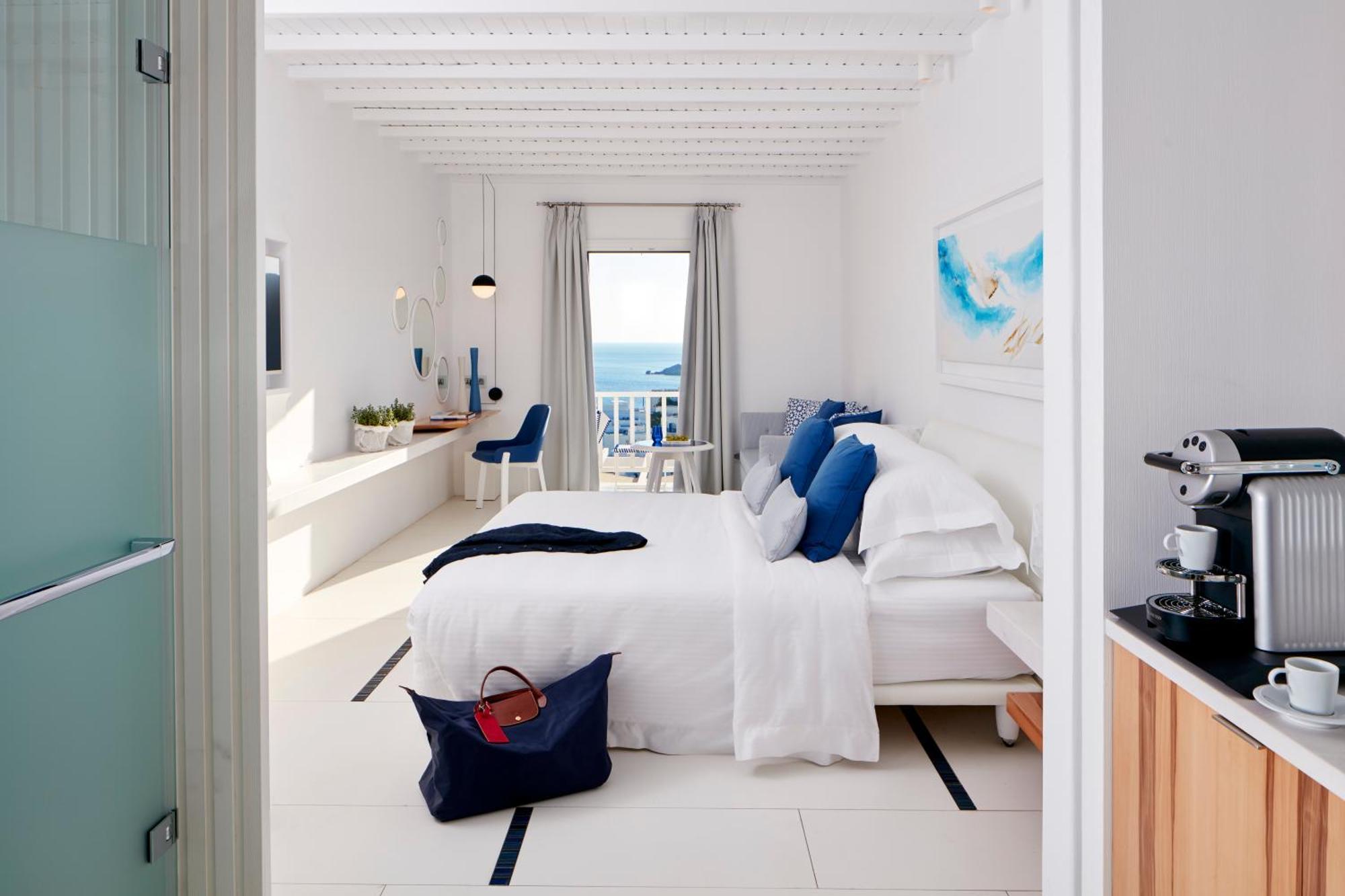 White Bliss Room,1697800050:JPEG
