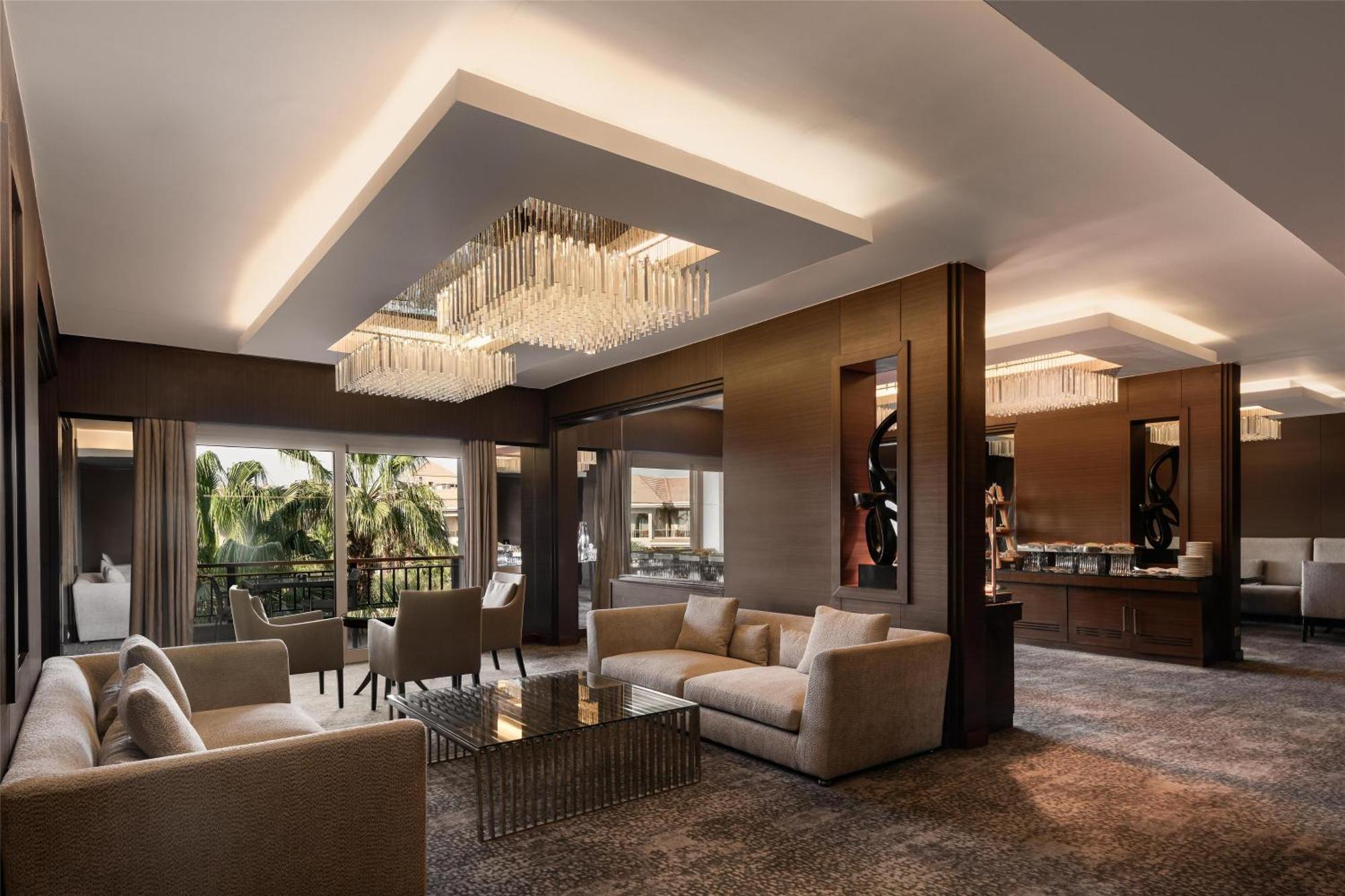 Deluxe Club Room