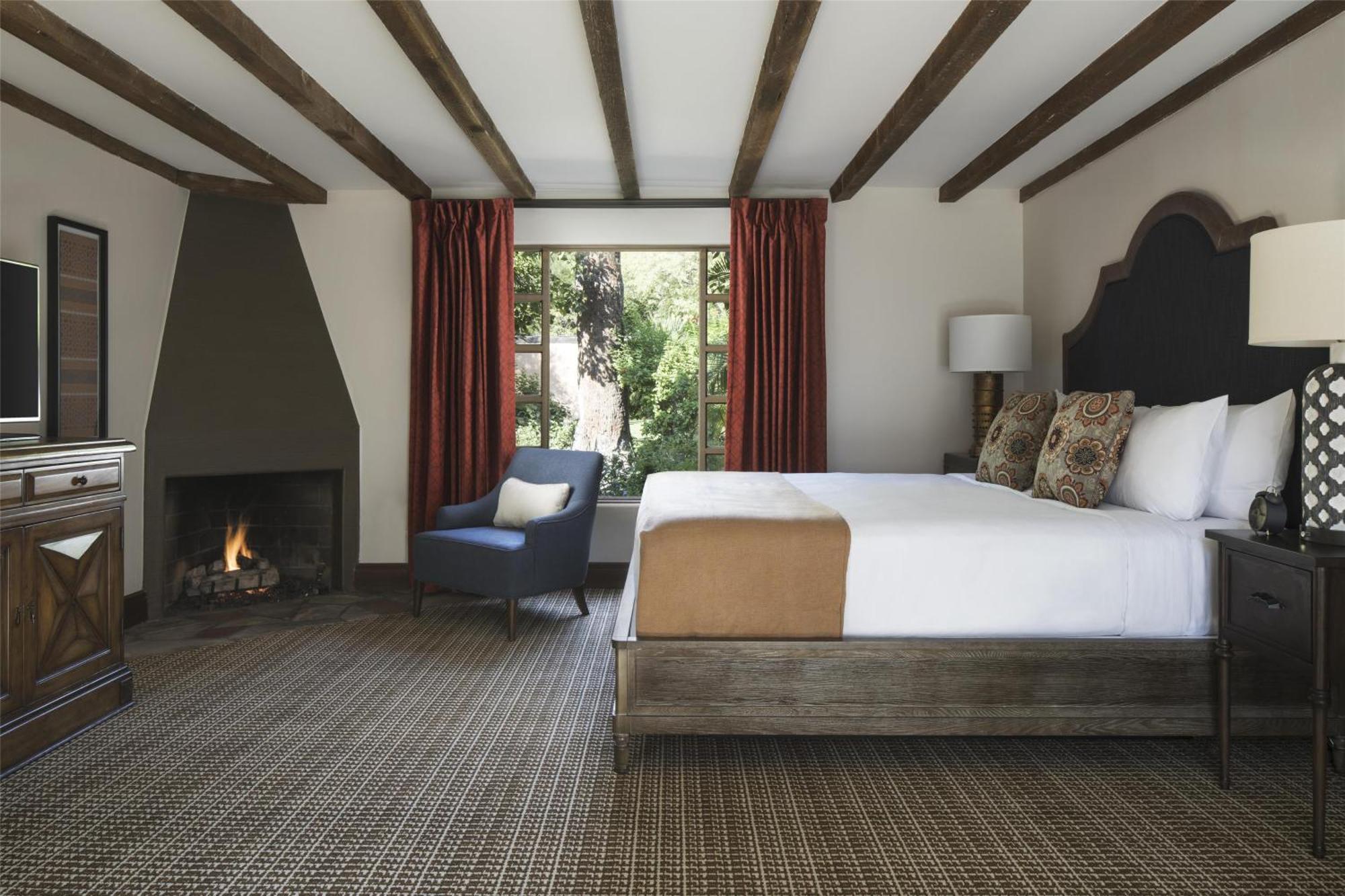 Casita King Bed