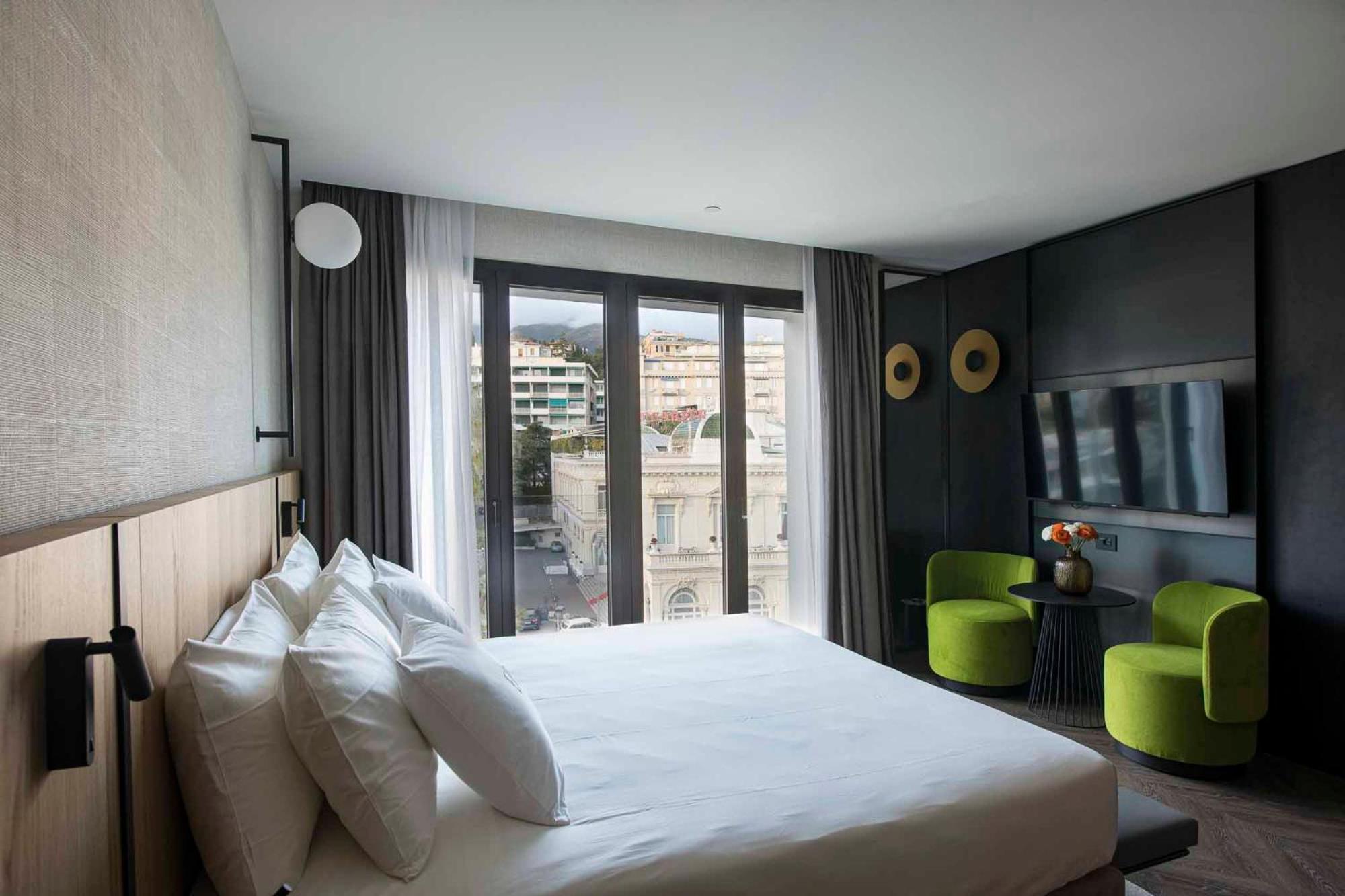 Deluxe Double or Twin Room with City View,1697842308:JPEG