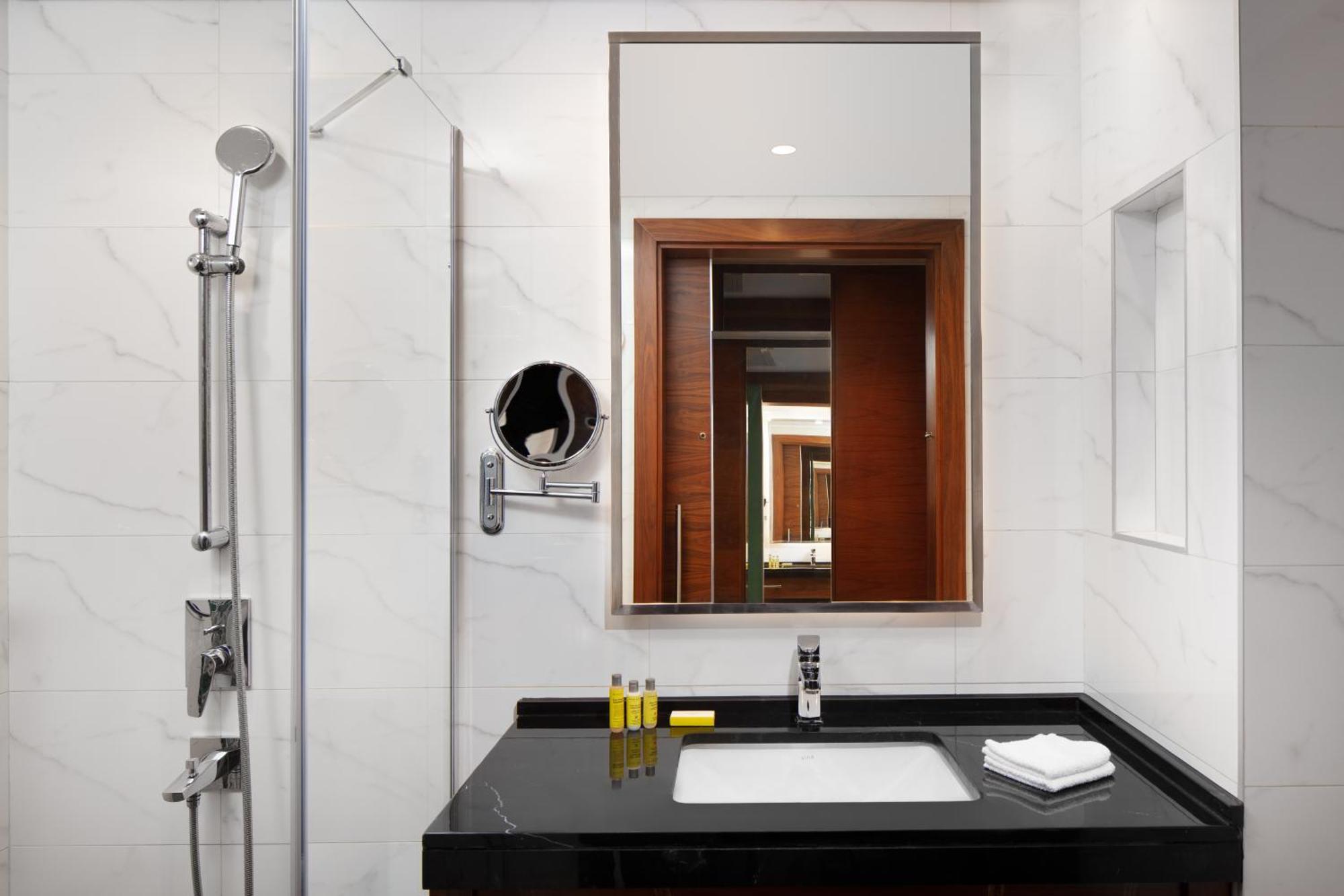 Deluxe King Room with City View,1698115573:JPEG
