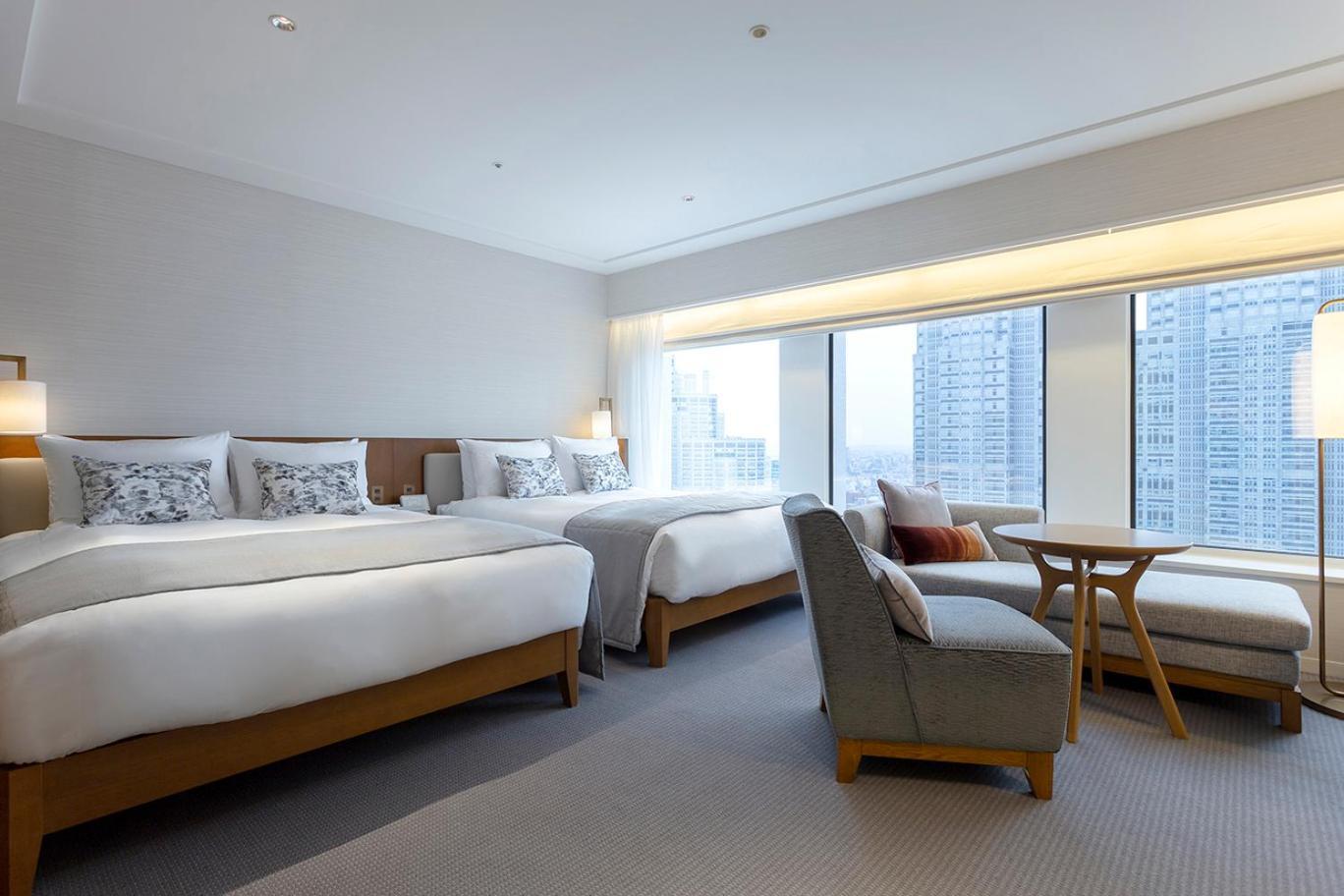 Club Floor "Premier Grand" Deluxe Quadruple Room Club Lounge Access Non-Smoking