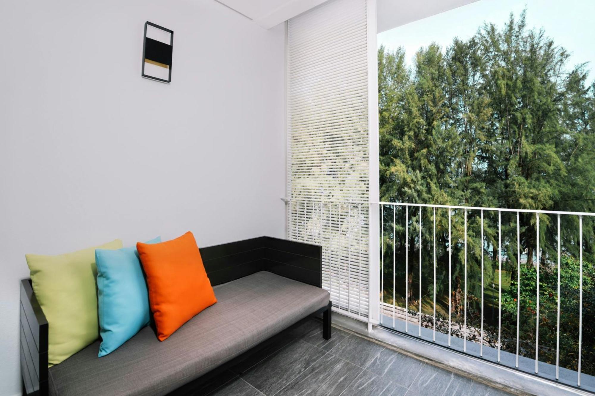 Deluxe King Room Balcony