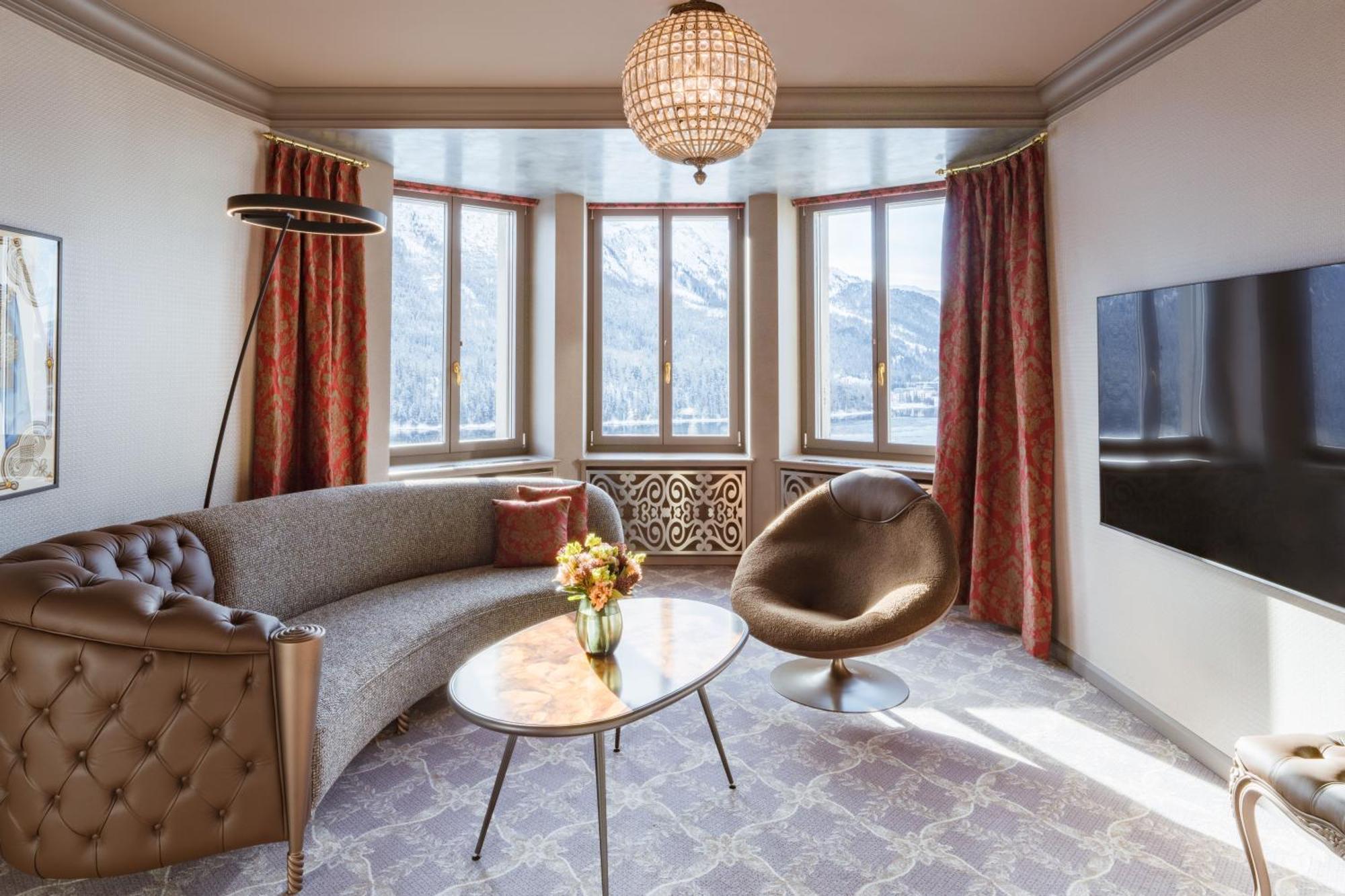 Deluxe Suite Lake View
