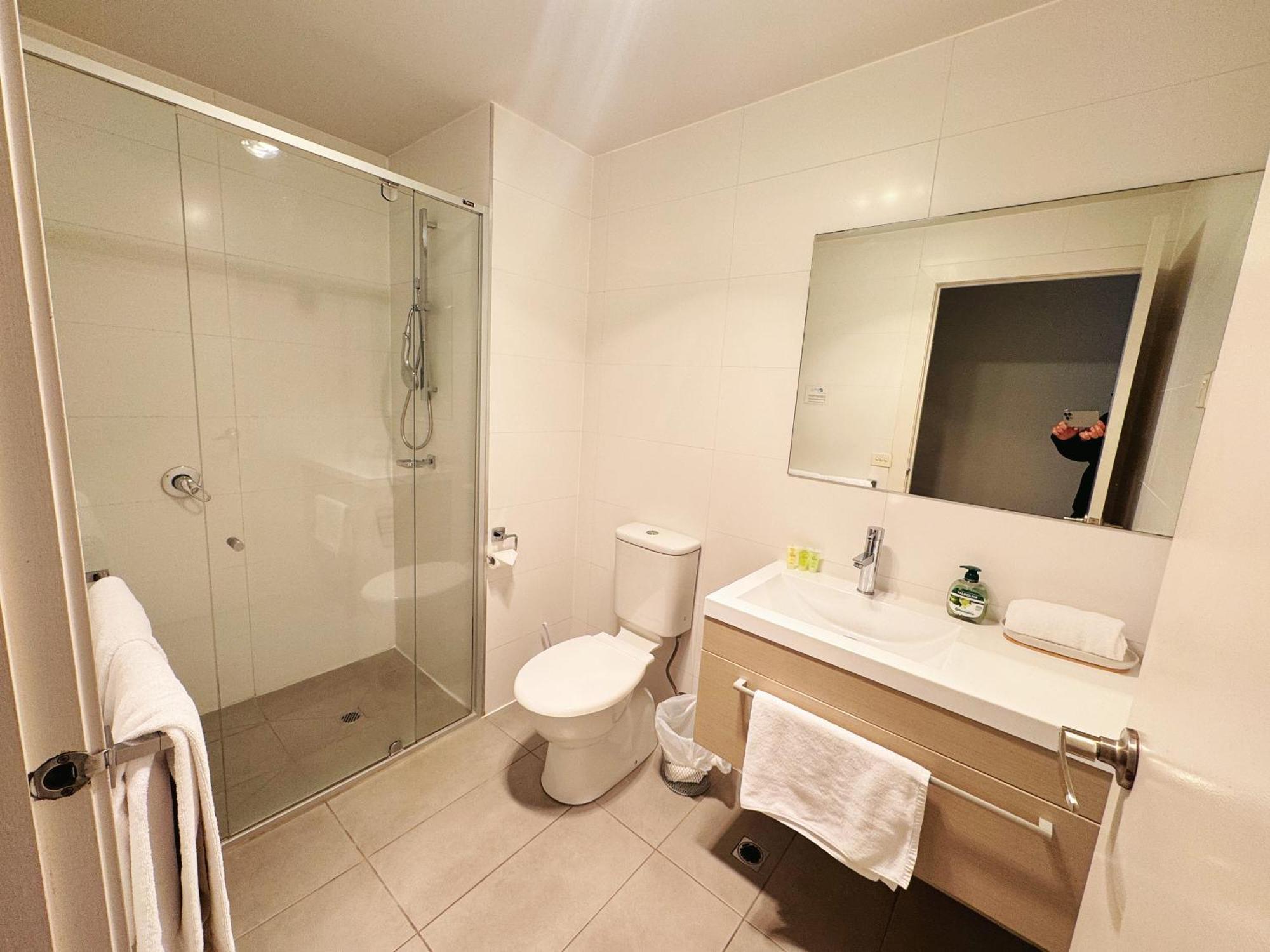 One-Bedroom Deluxe Apartment