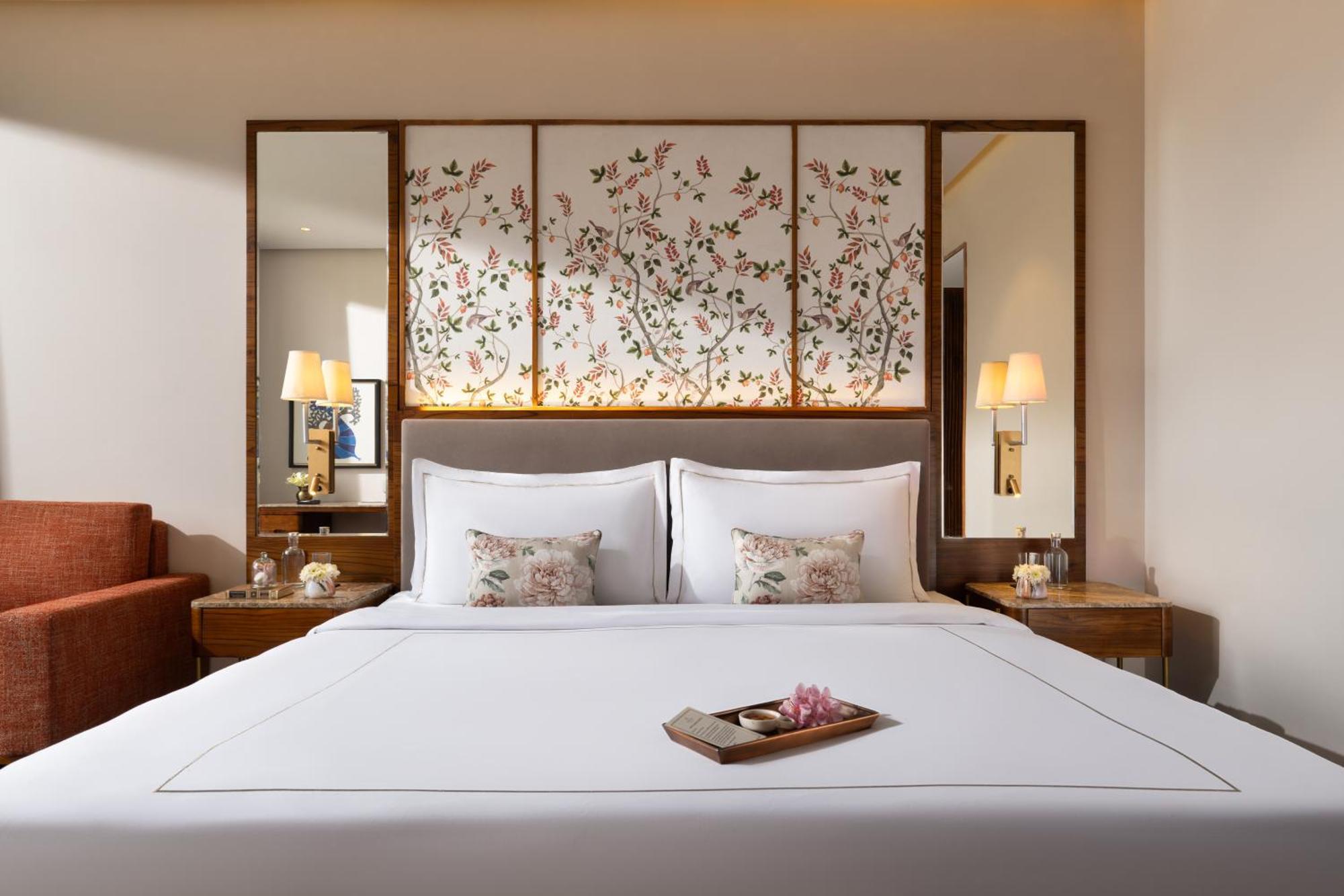 Deluxe Pool View Room Balcony King Bed