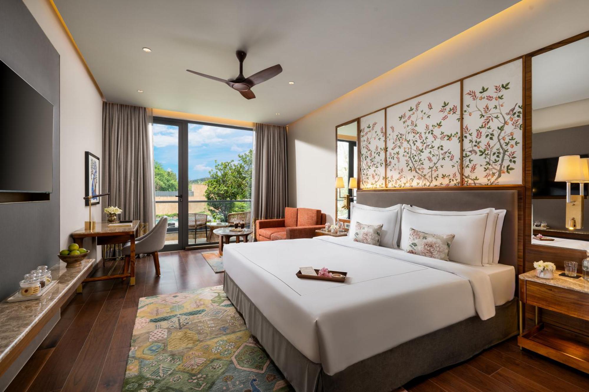 Deluxe Pool View Room Balcony King Bed