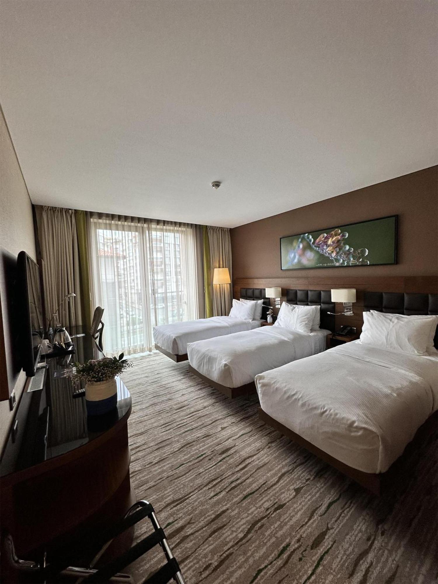Triple Room City View