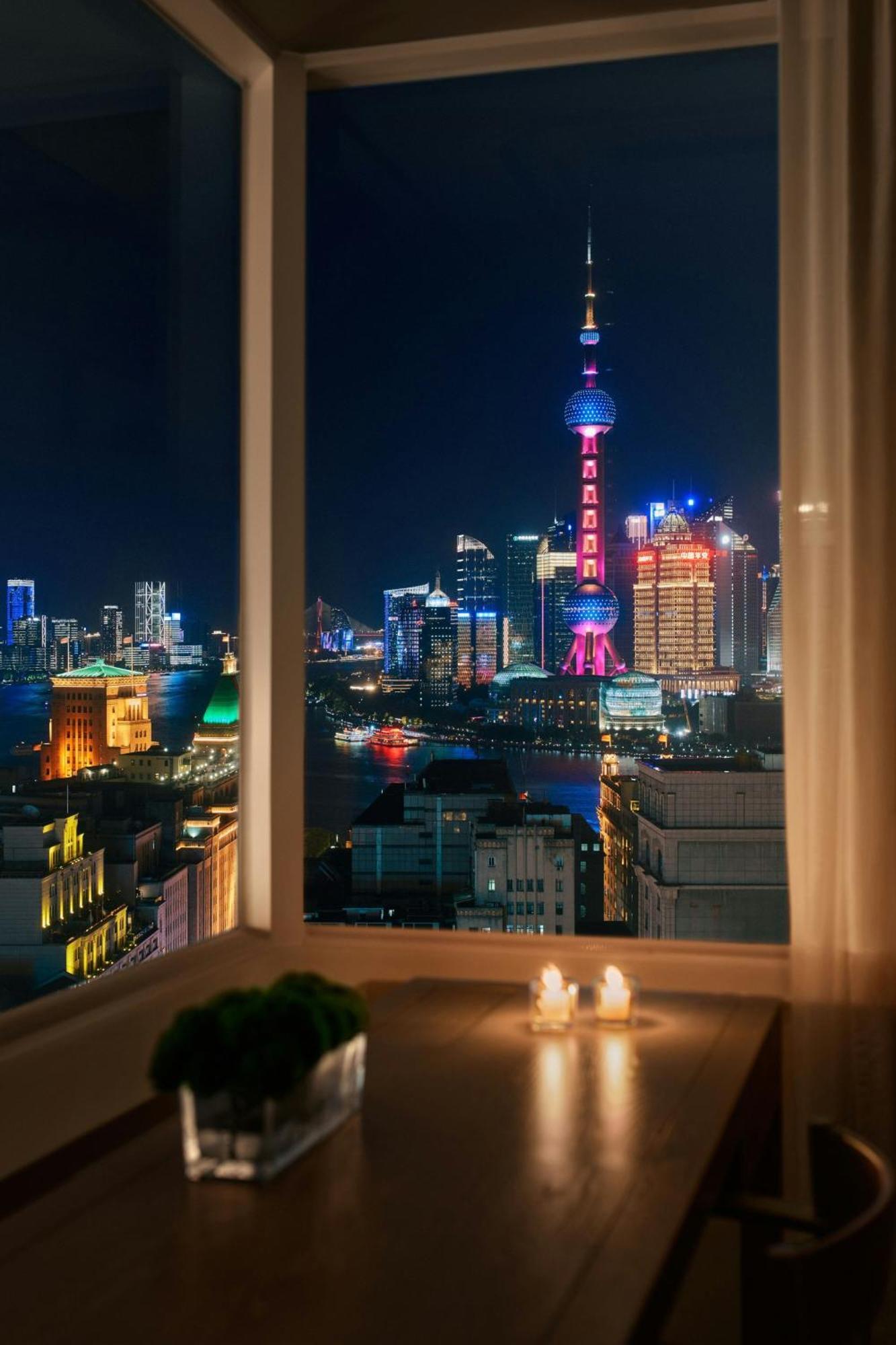 Premium Bund View Room