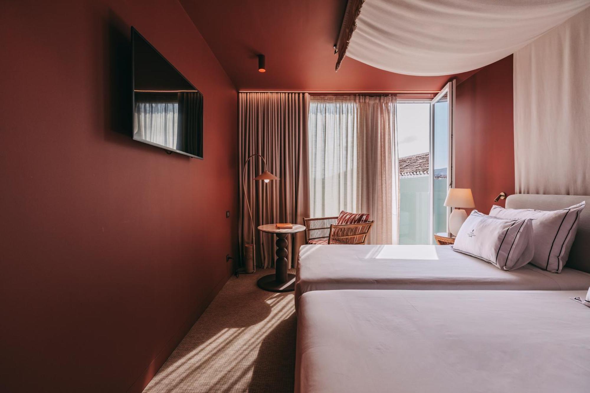 Executive Superior,1699328722:JPEG