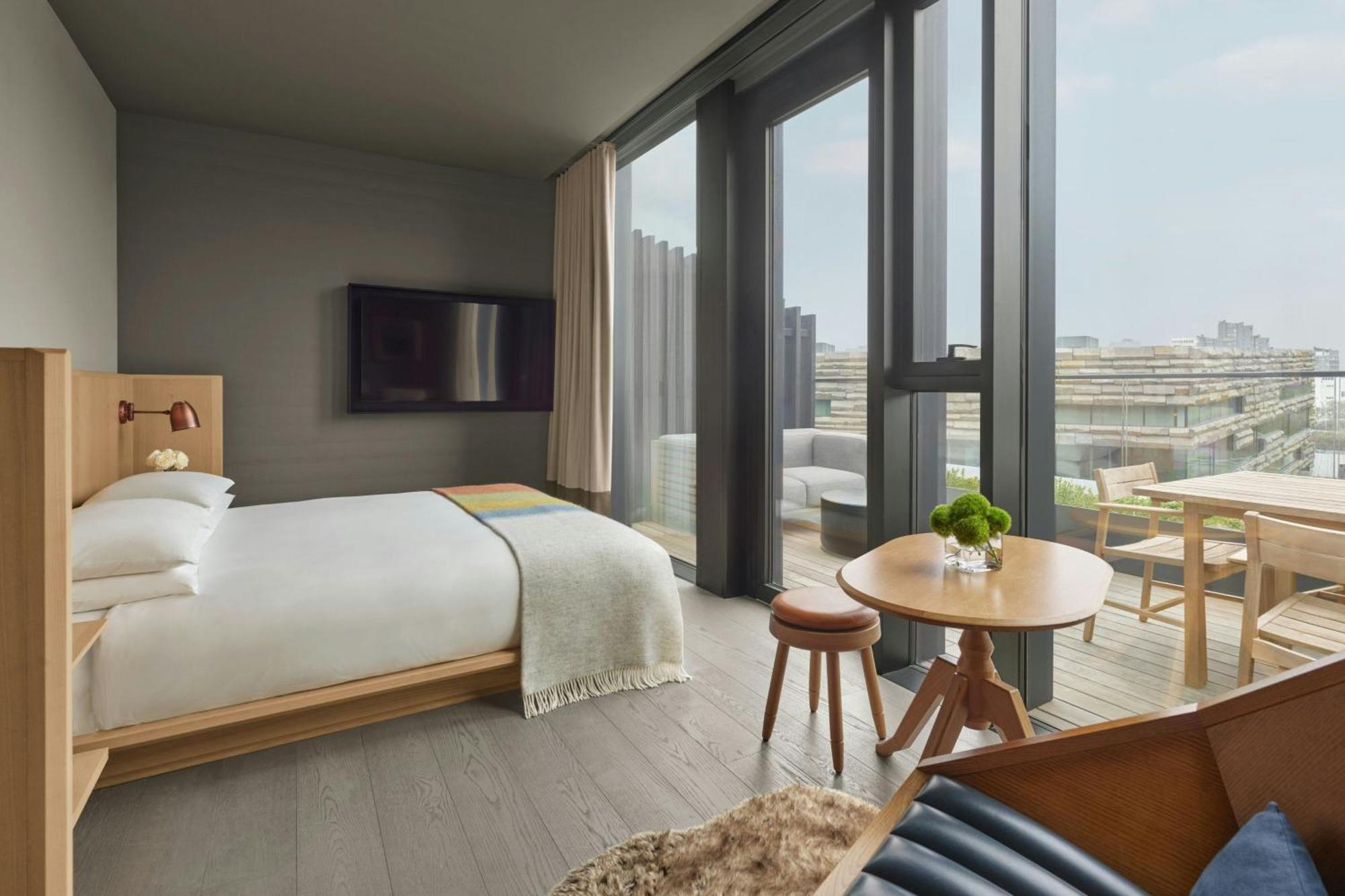 King Room Terrace City View High Floor