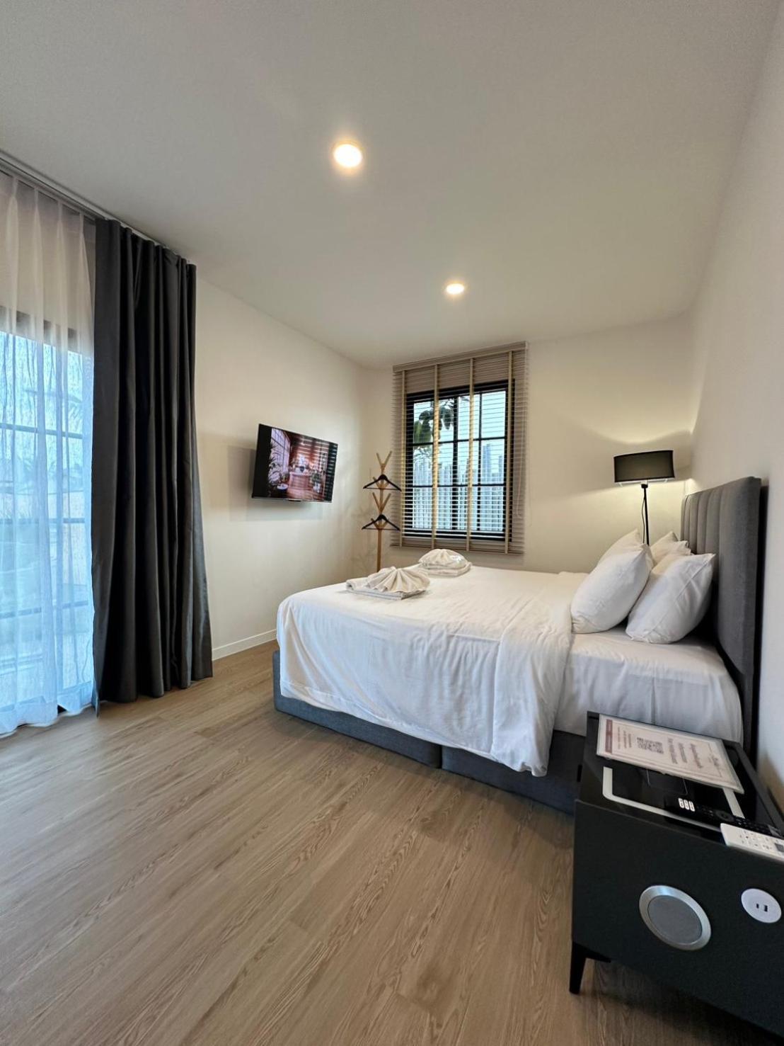 One-Bedroom Villa