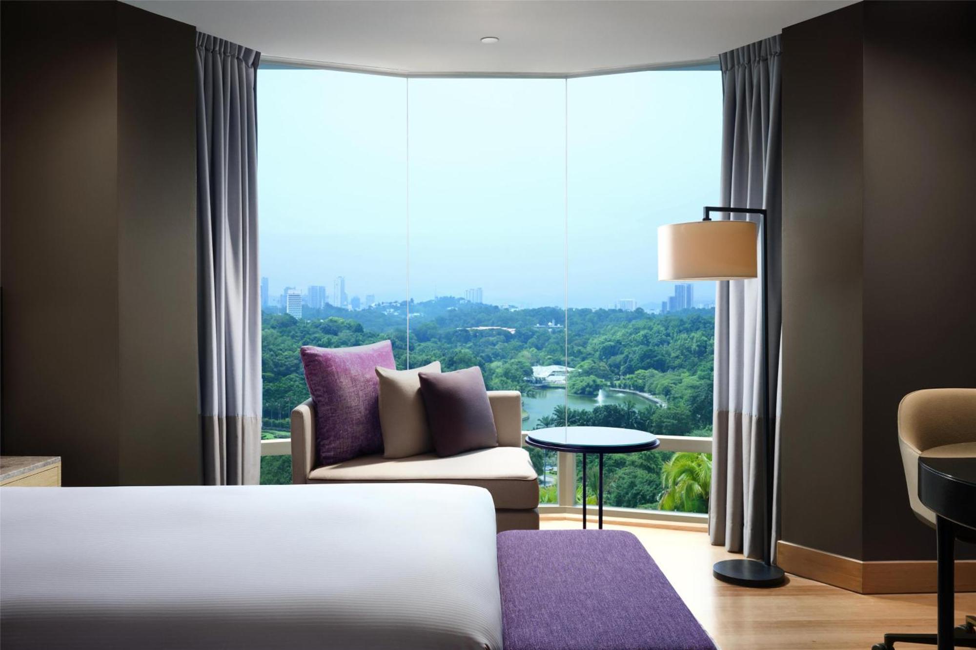 Deluxe Lake View Twin Room